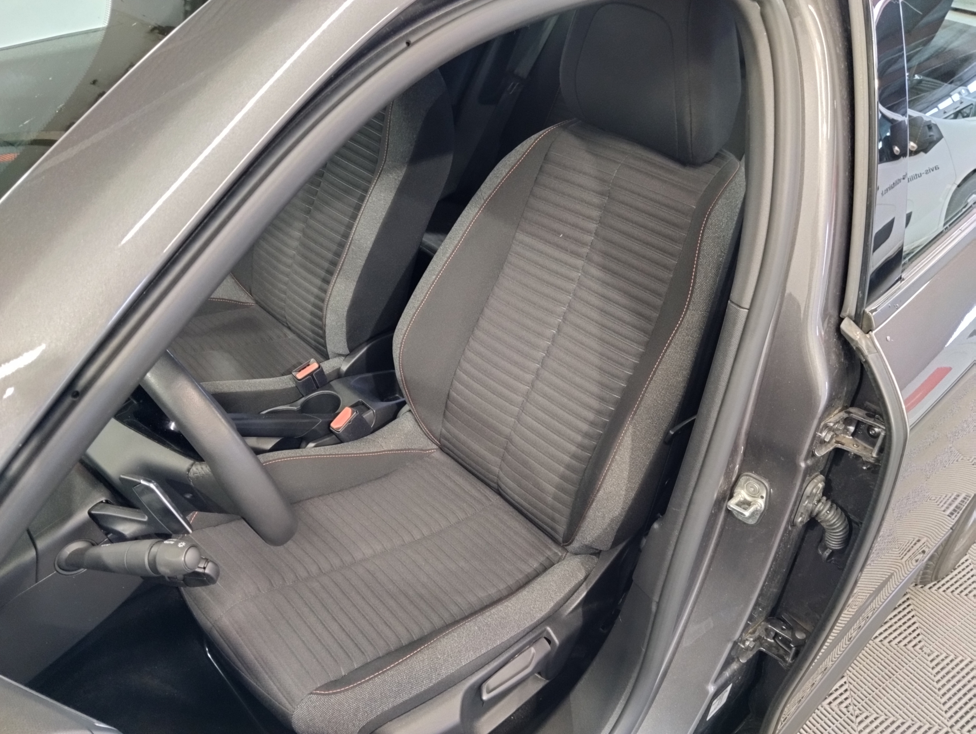 PEUGEOT 2008 ACTIVE PT 130 S&S EAT8