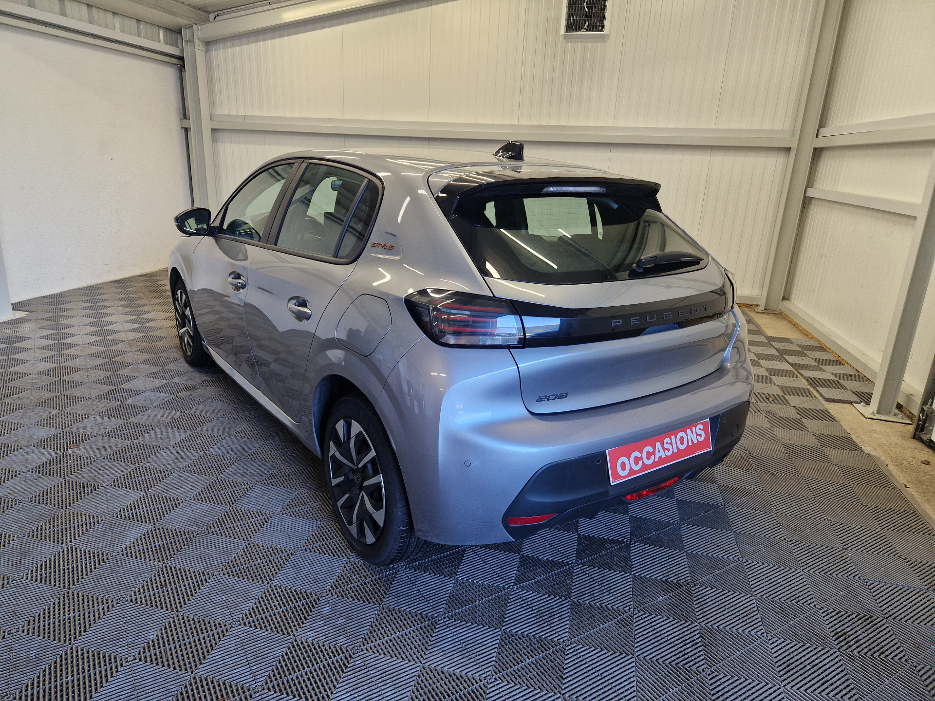 PEUGEOT 208 STYLE 100 CH BVM6