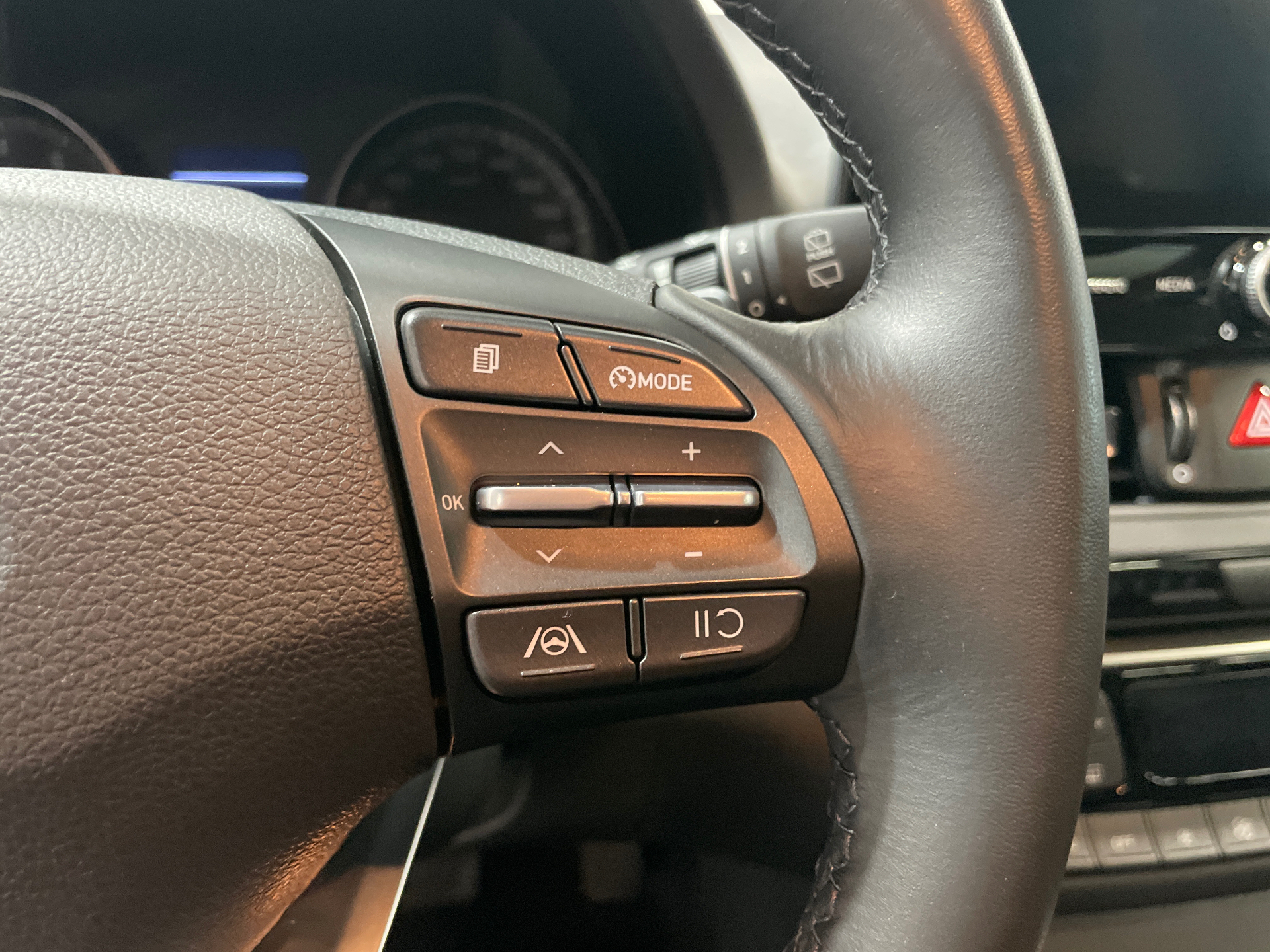 HYUNDAI i30 1.0 T-GDi 120 DCT-7 Hybrid 48V Creative