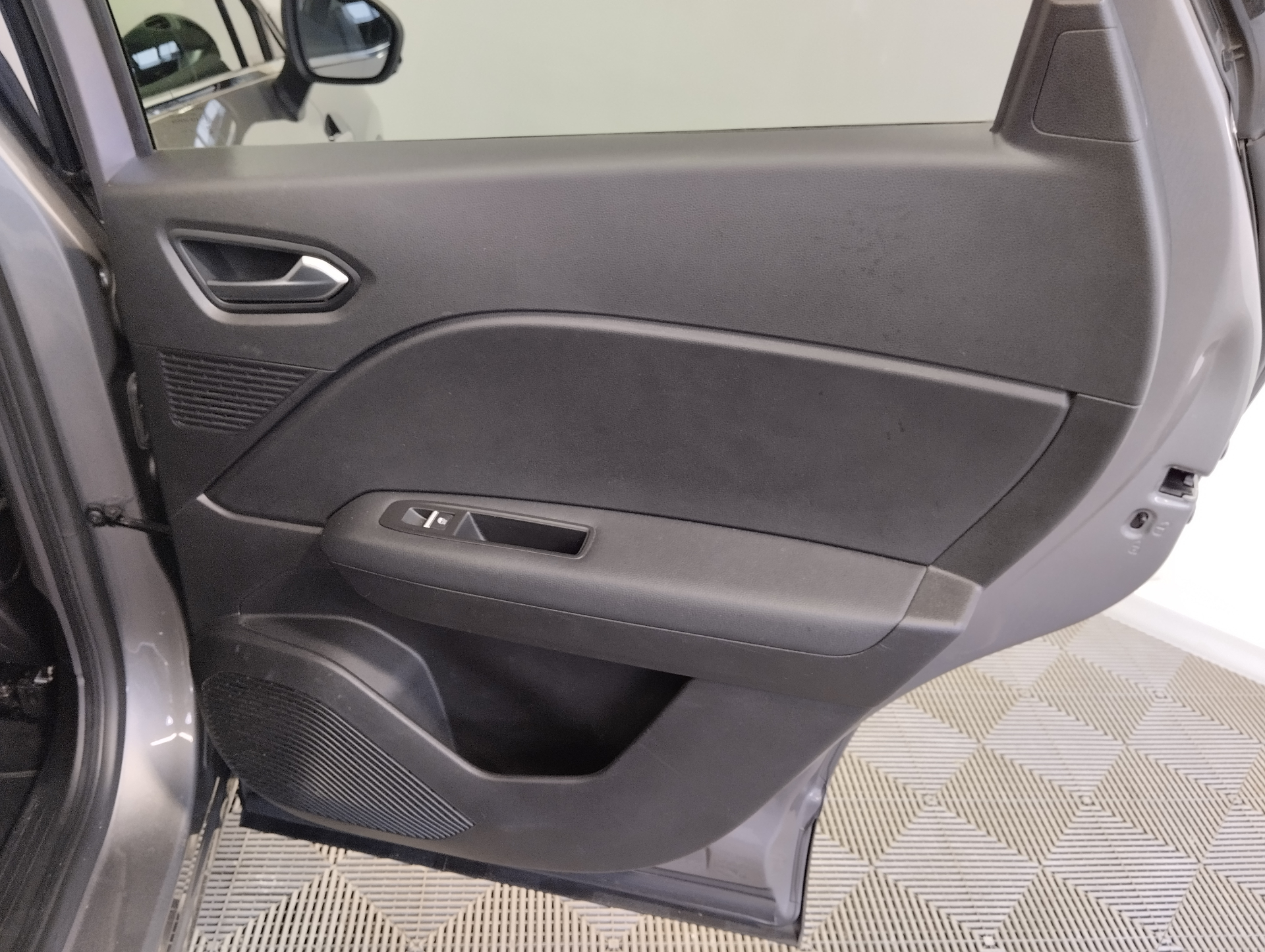 RENAULT CAPTUR E-Tech hybride rechargeable 160 Techno