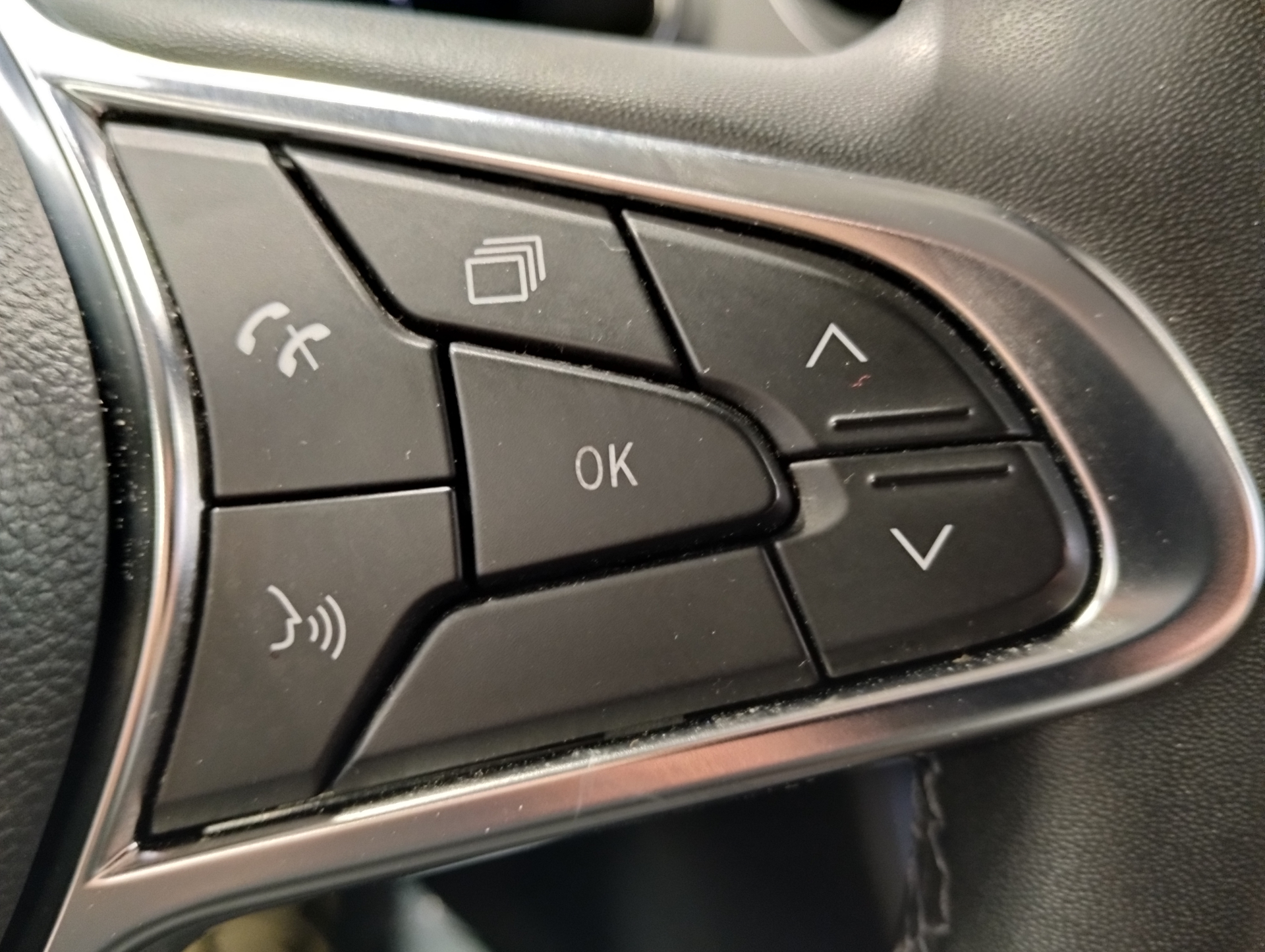 RENAULT CAPTUR E-Tech hybride rechargeable 160 Techno