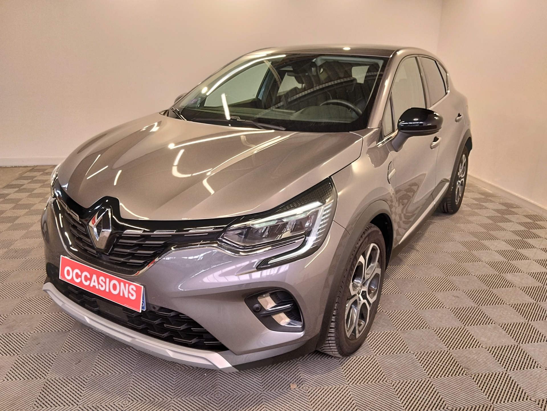 RENAULT CAPTUR E-Tech hybride rechargeable 160 Techno