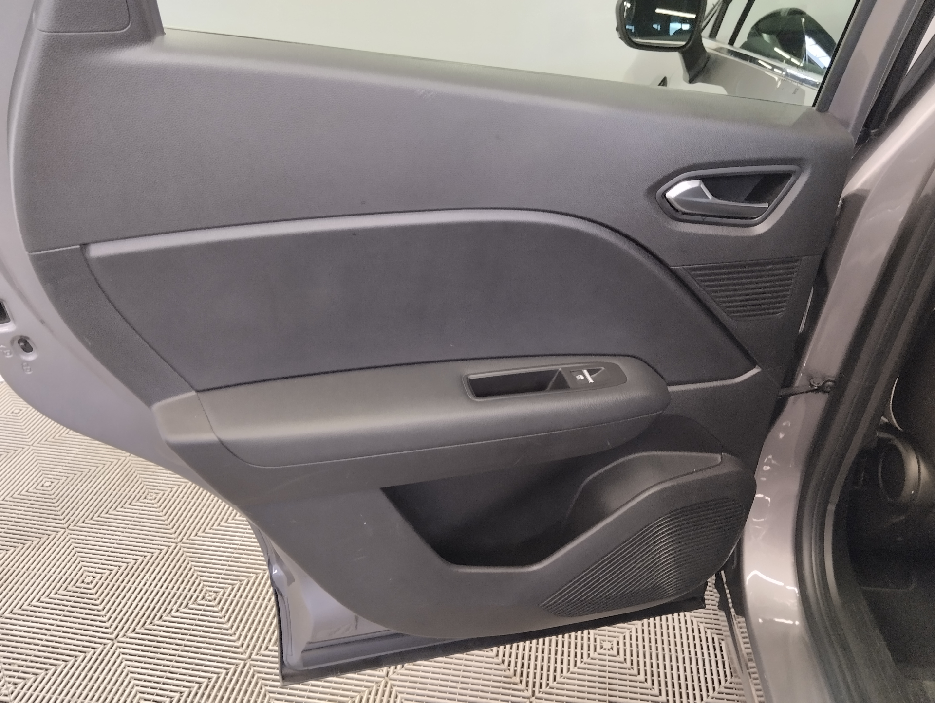 RENAULT CAPTUR E-Tech hybride rechargeable 160 Techno