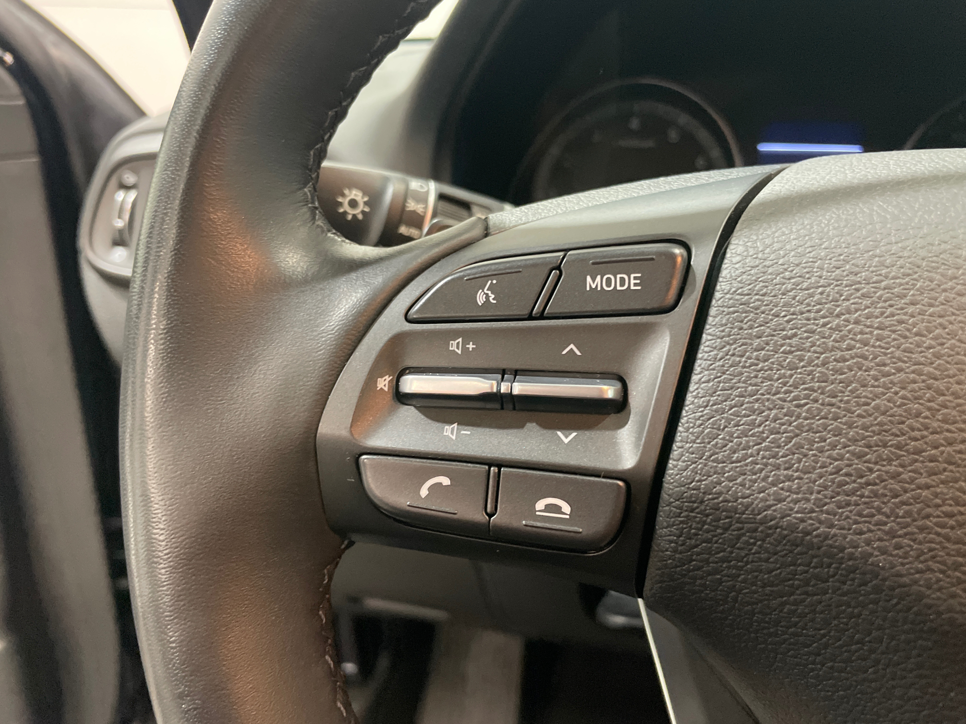 HYUNDAI i30 1.0 T-GDi 120 DCT-7 Hybrid 48V Creative