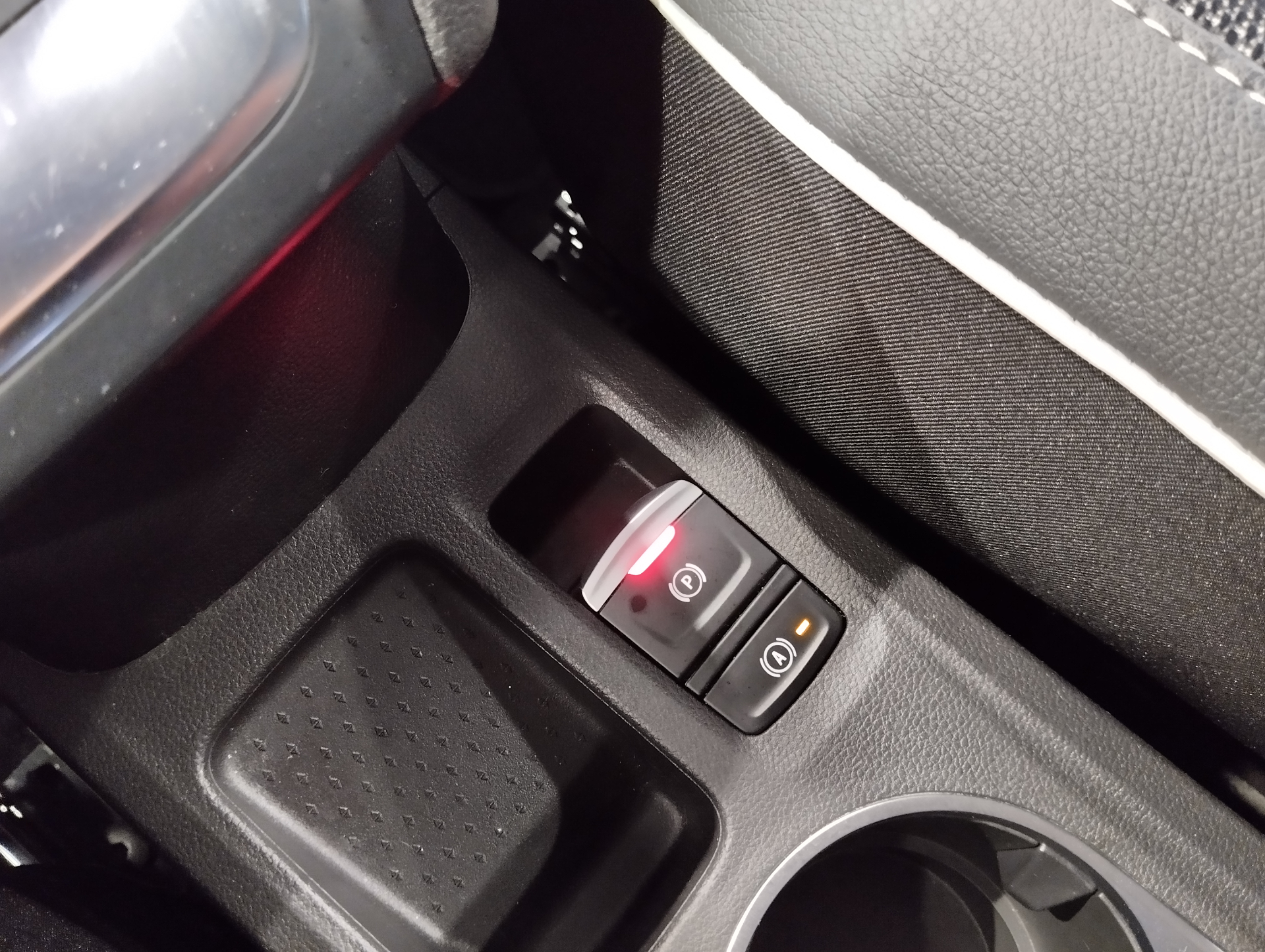 RENAULT CAPTUR E-Tech hybride rechargeable 160 Techno
