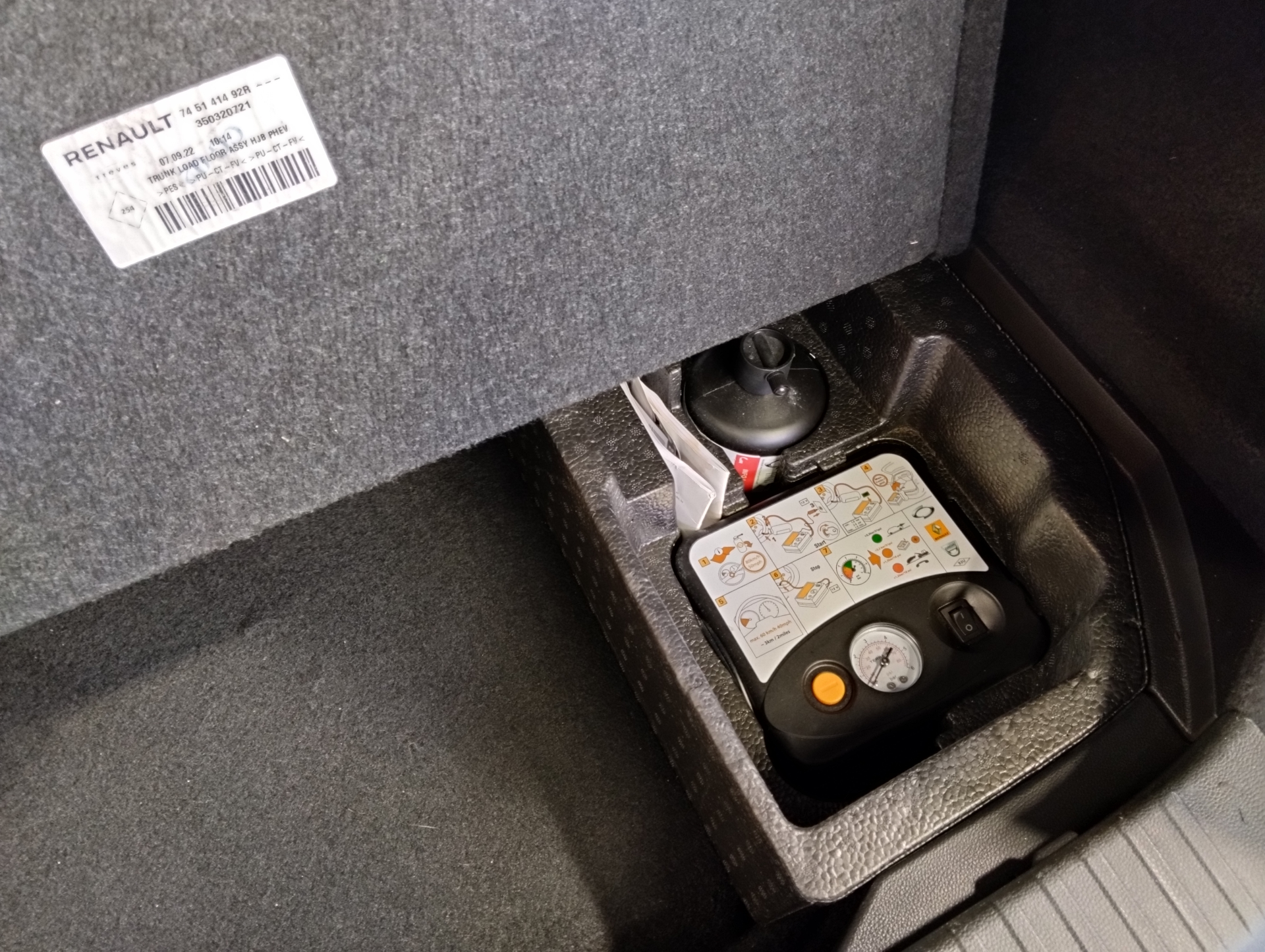 RENAULT CAPTUR E-Tech hybride rechargeable 160 Techno
