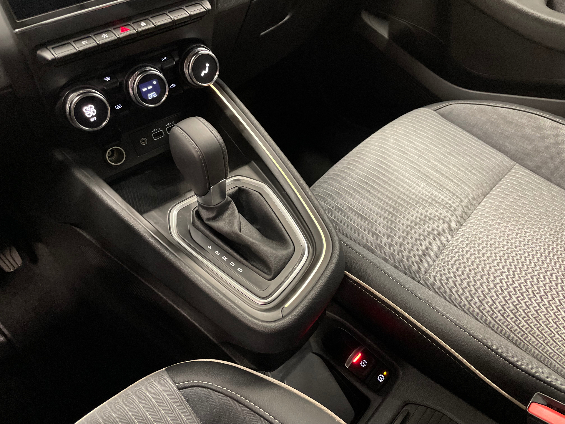 RENAULT CLIO V E-Tech full hybrid 145 ch GSR2 Techno