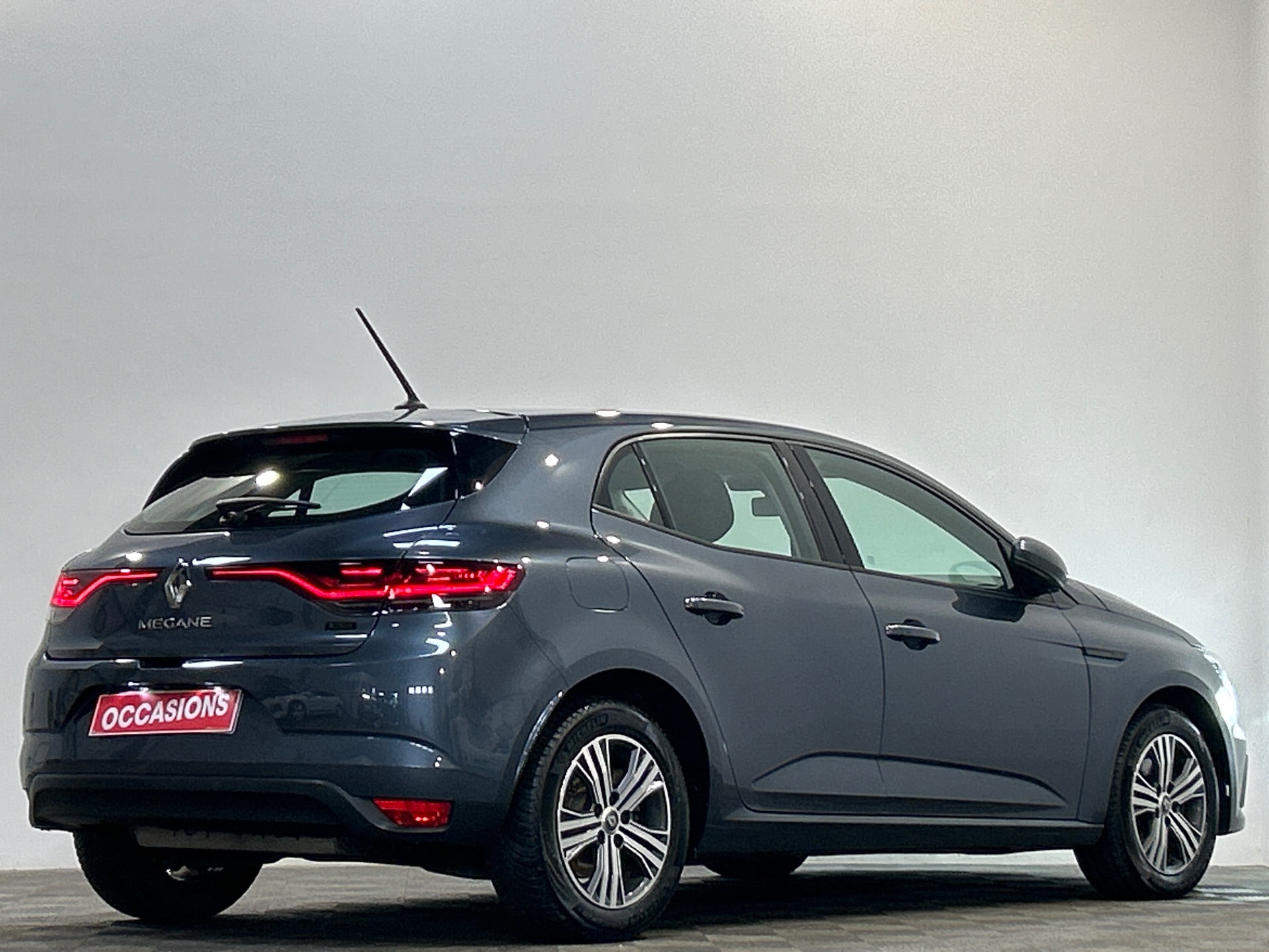 RENAULT MEGANE IV BERLINE E-Tech plug-in hybrid 160 Evolution