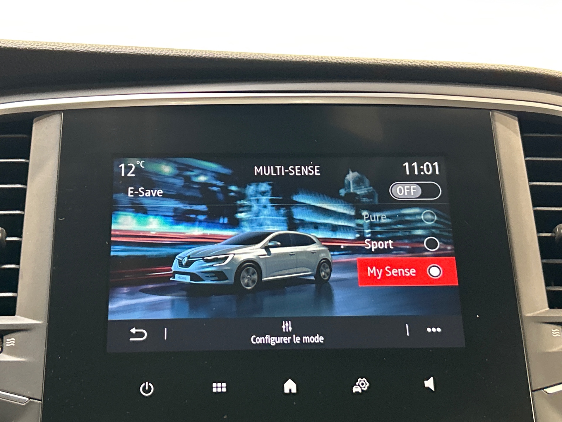 RENAULT MEGANE IV BERLINE E-Tech plug-in hybrid 160 Evolution