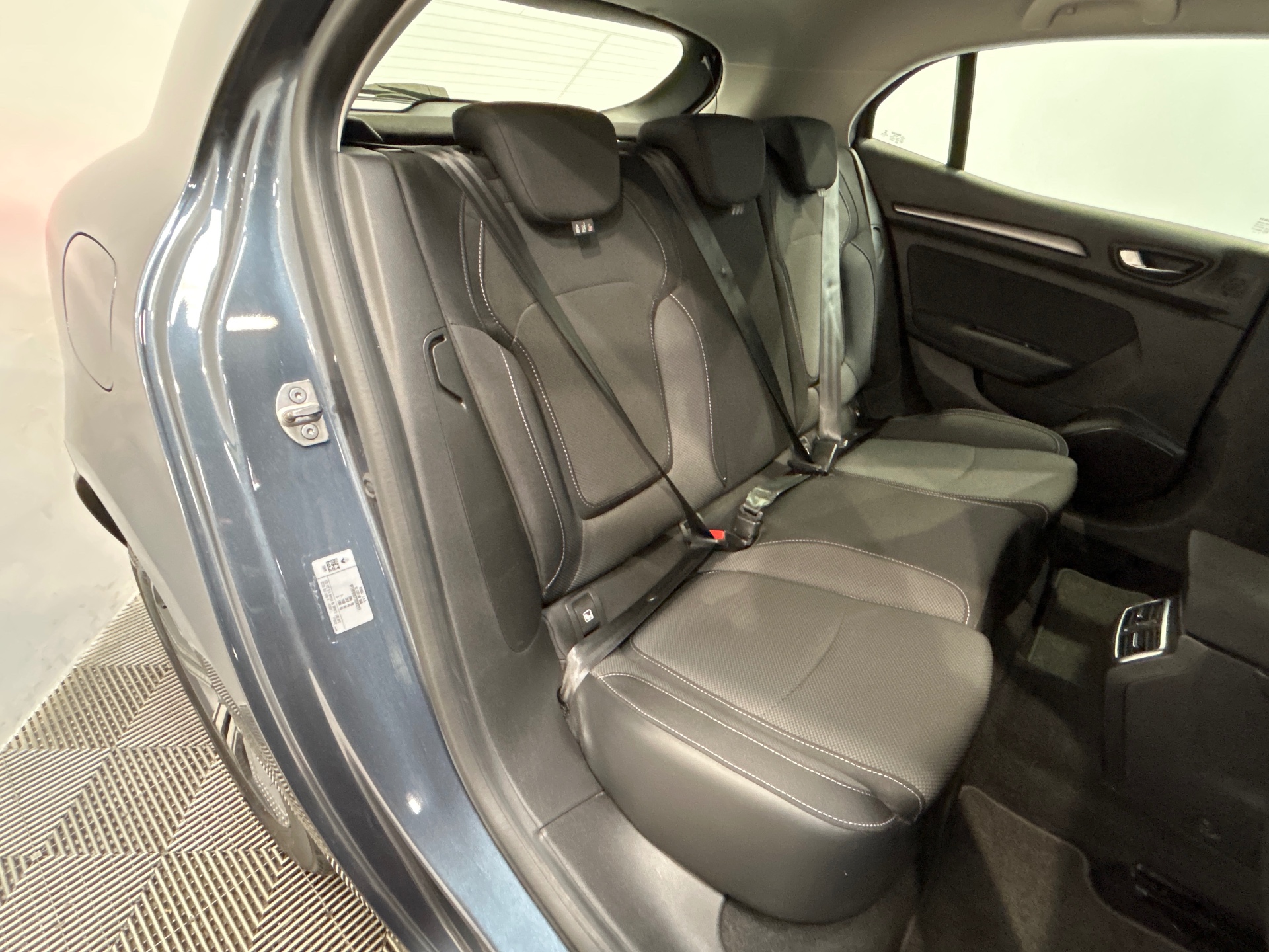 RENAULT MEGANE IV BERLINE E-Tech plug-in hybrid 160 Evolution