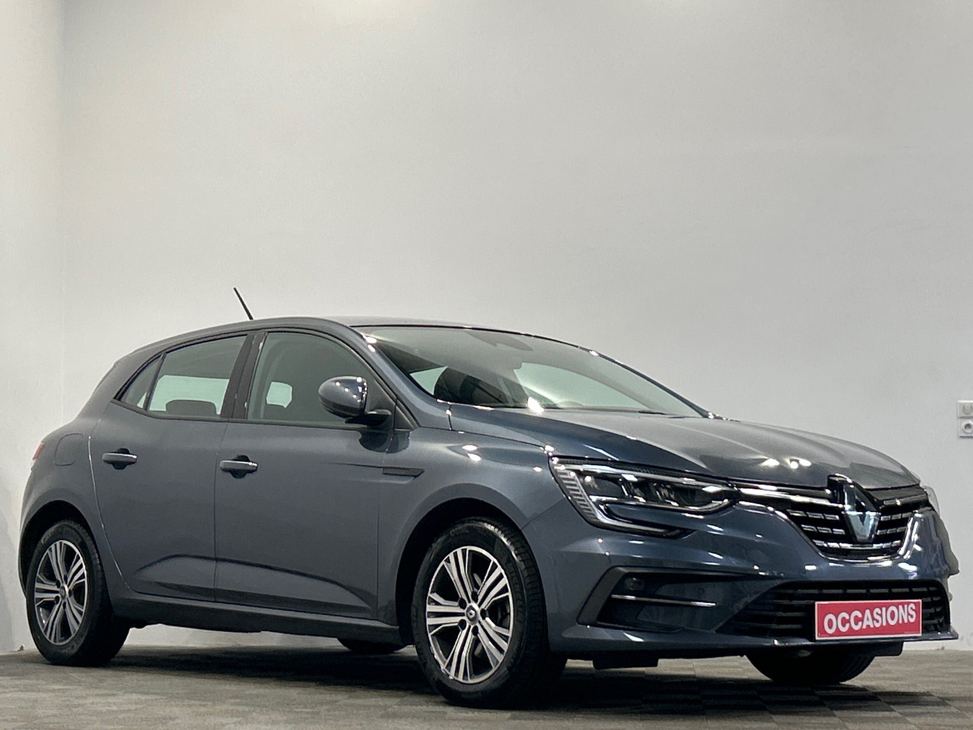 RENAULT MEGANE IV BERLINE E-Tech plug-in hybrid 160 Evolution