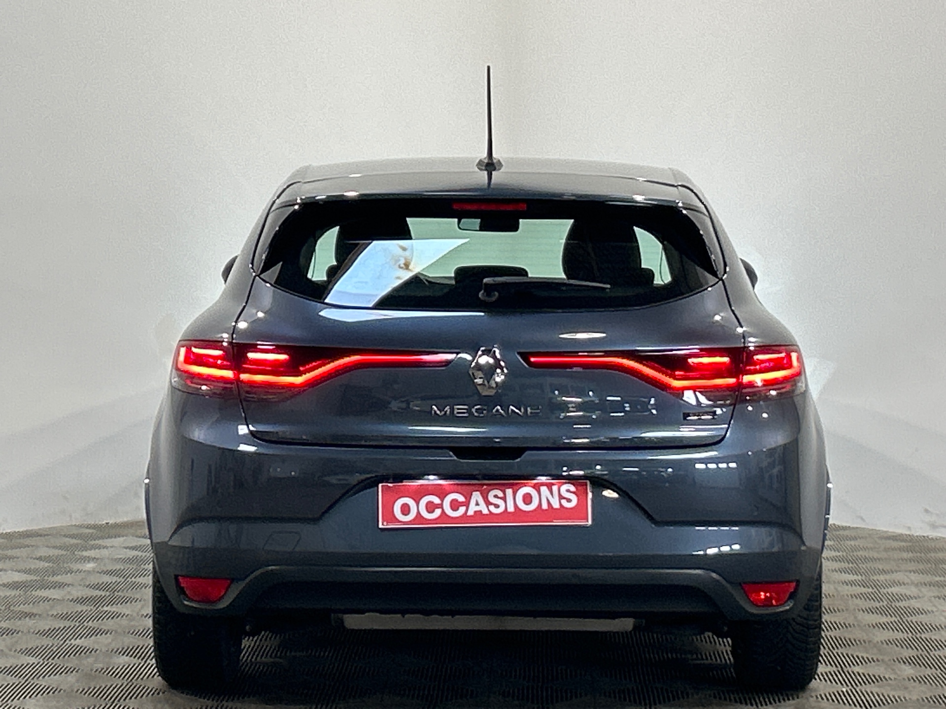 RENAULT MEGANE IV BERLINE E-Tech plug-in hybrid 160 Evolution