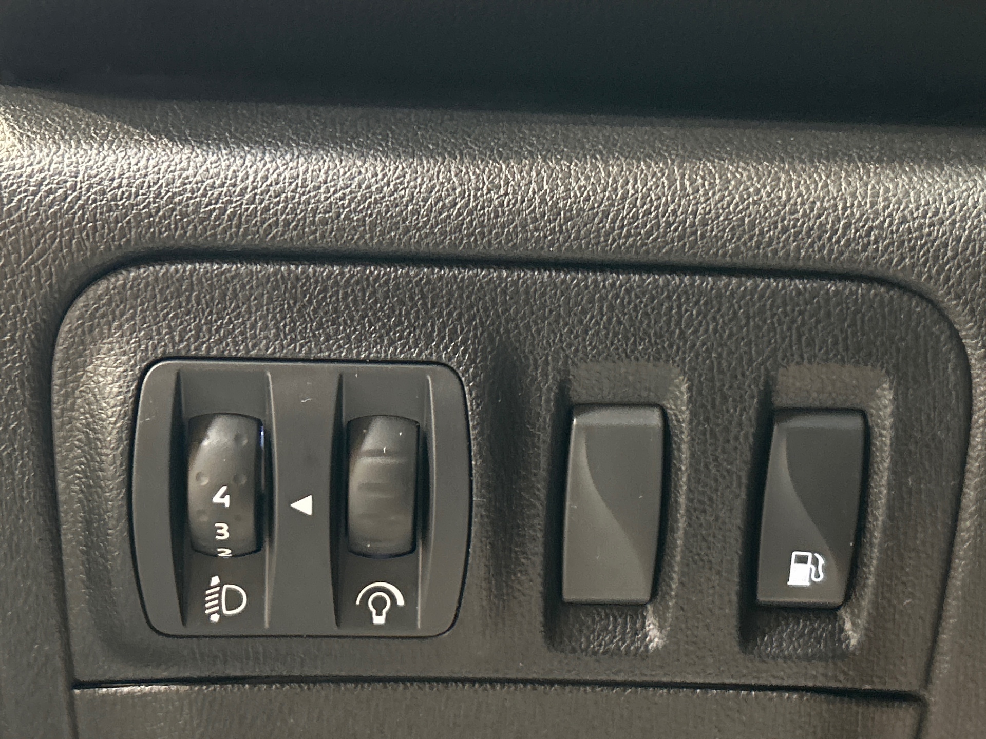 RENAULT MEGANE IV BERLINE E-Tech plug-in hybrid 160 Evolution