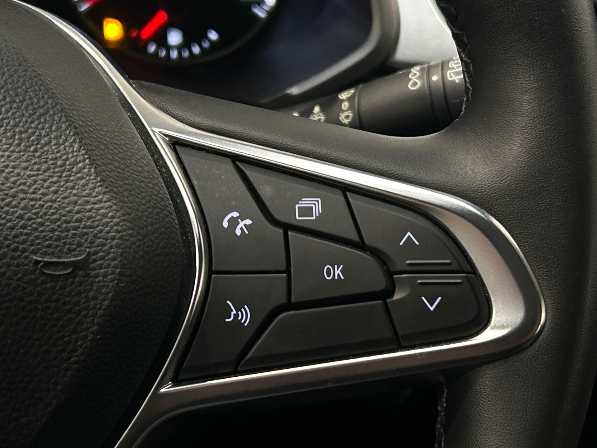 RENAULT CAPTUR TCe 100 GPL - 21 Business