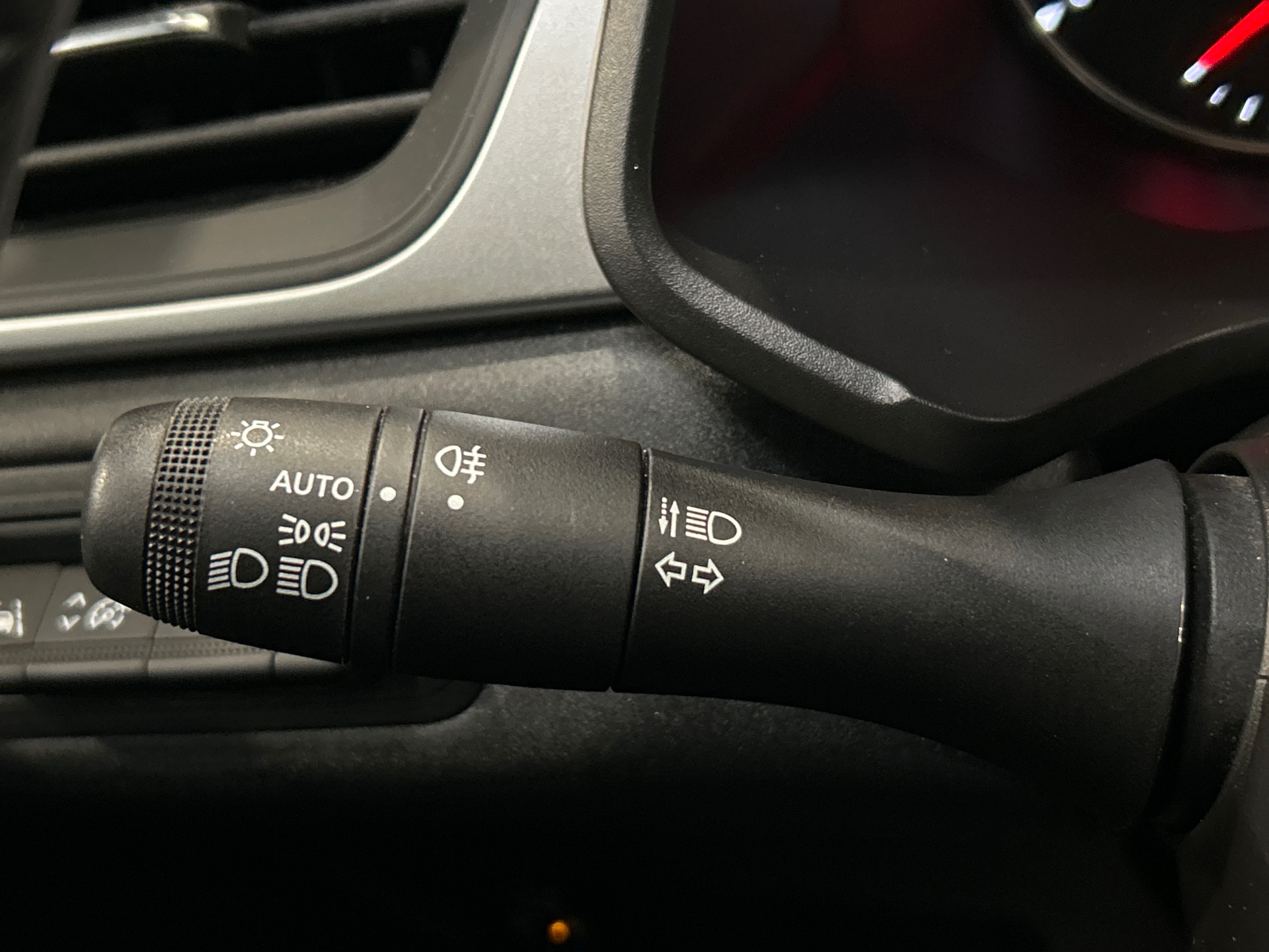 RENAULT CAPTUR TCe 100 GPL - 21 Business