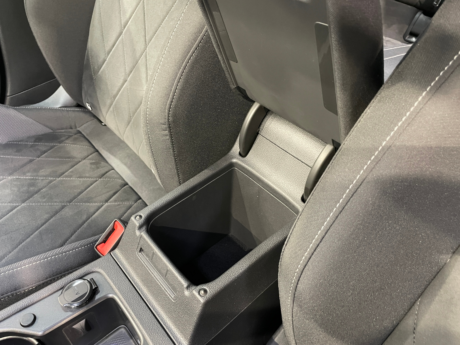 VOLKSWAGEN GOLF 1.4 Hybrid Rechargeable OPF 204 DSG6 Style