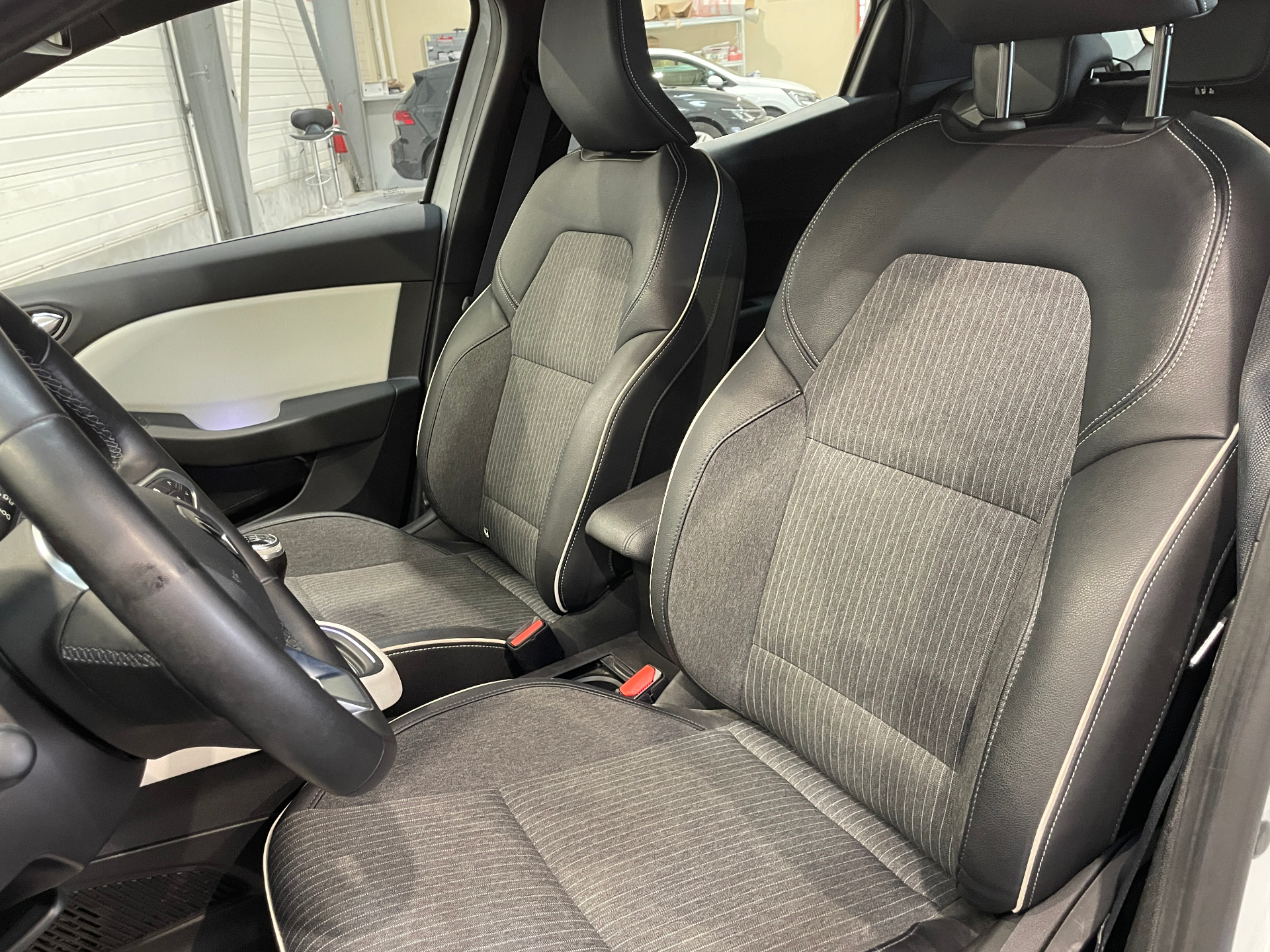 RENAULT CLIO V Blue dCi 100 - 21N Intens