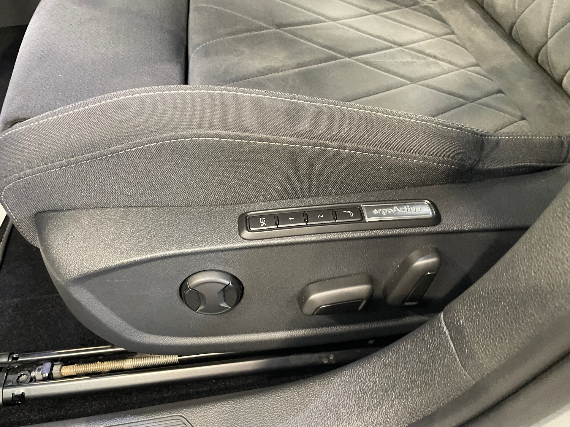 VOLKSWAGEN GOLF 1.4 Hybrid Rechargeable OPF 204 DSG6 Style