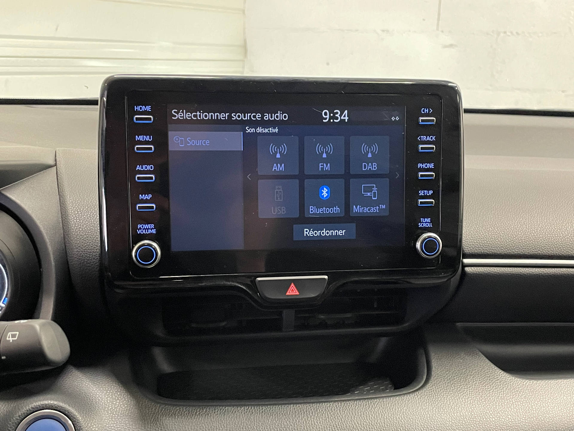 TOYOTA YARIS 116H Design - 5P