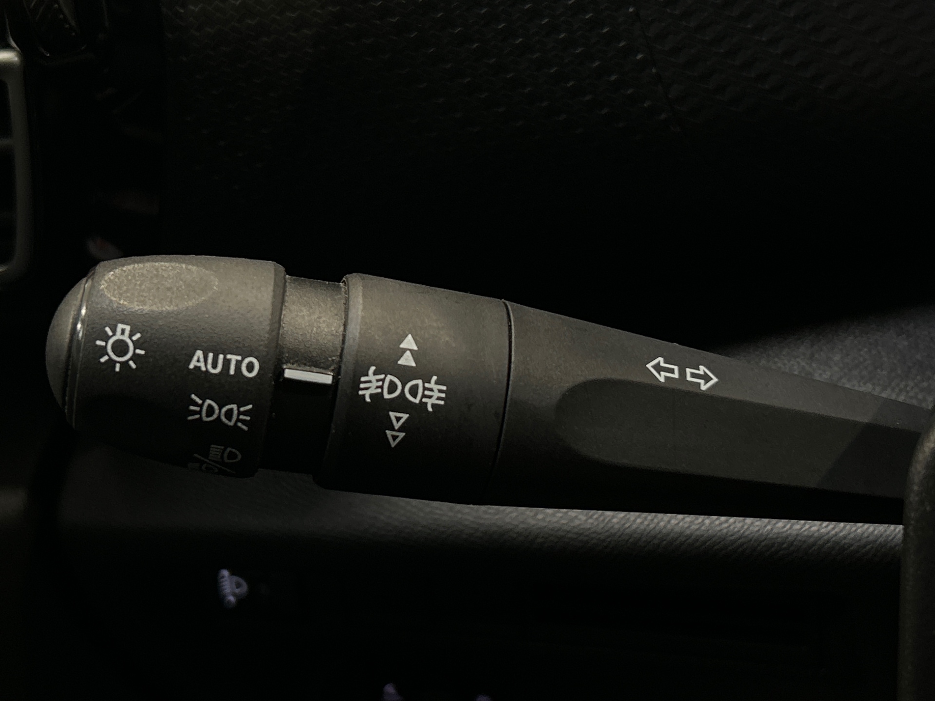 CITROEN C4 PureTech 130 EAT8 Max