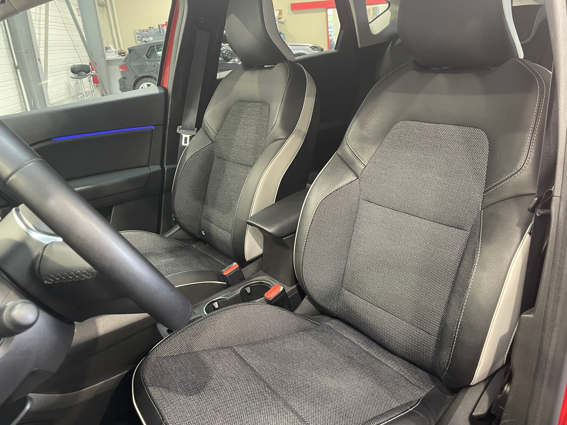 RENAULT CAPTUR mild hybrid 140 Techno