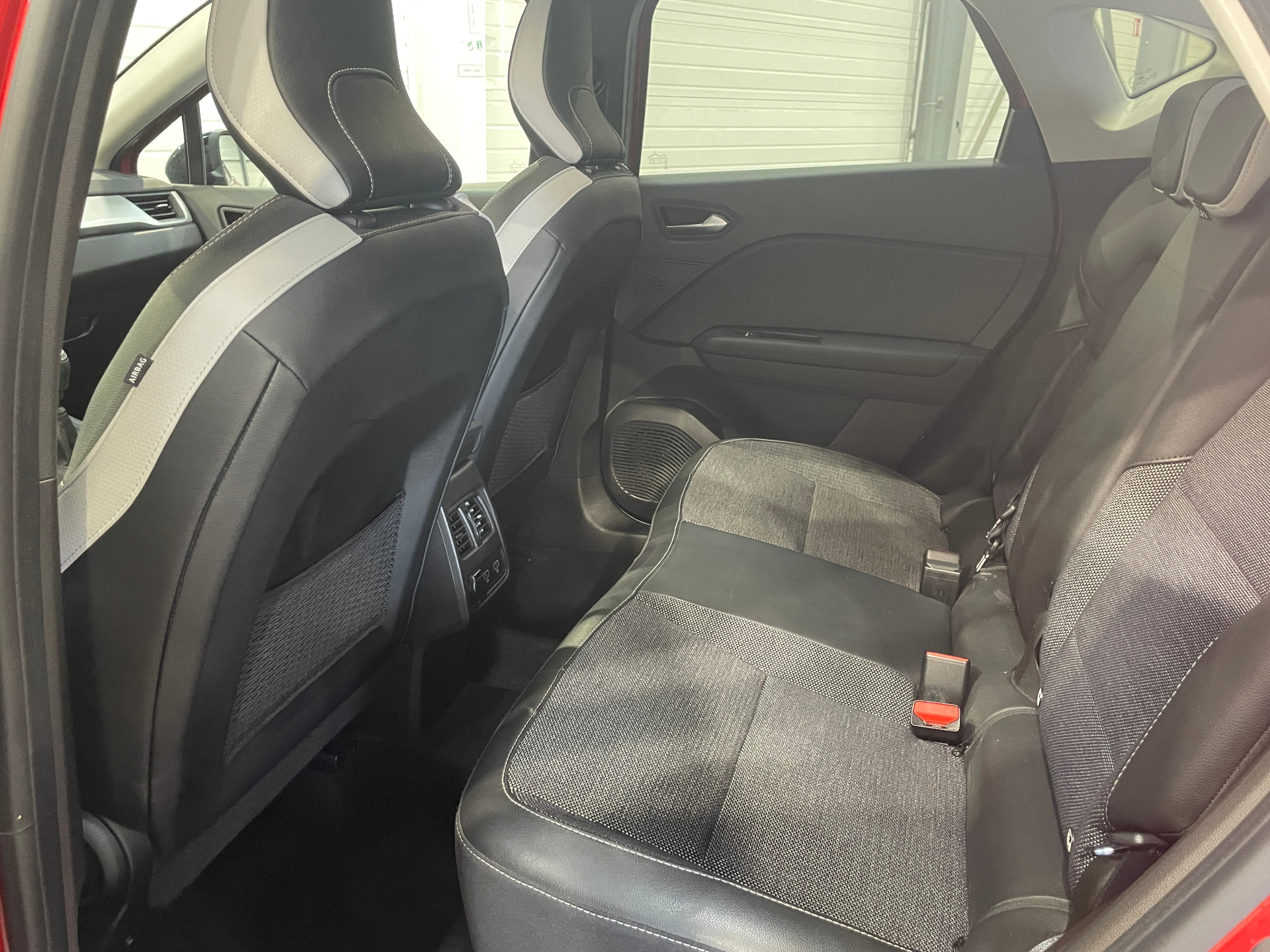 RENAULT CAPTUR mild hybrid 140 Techno