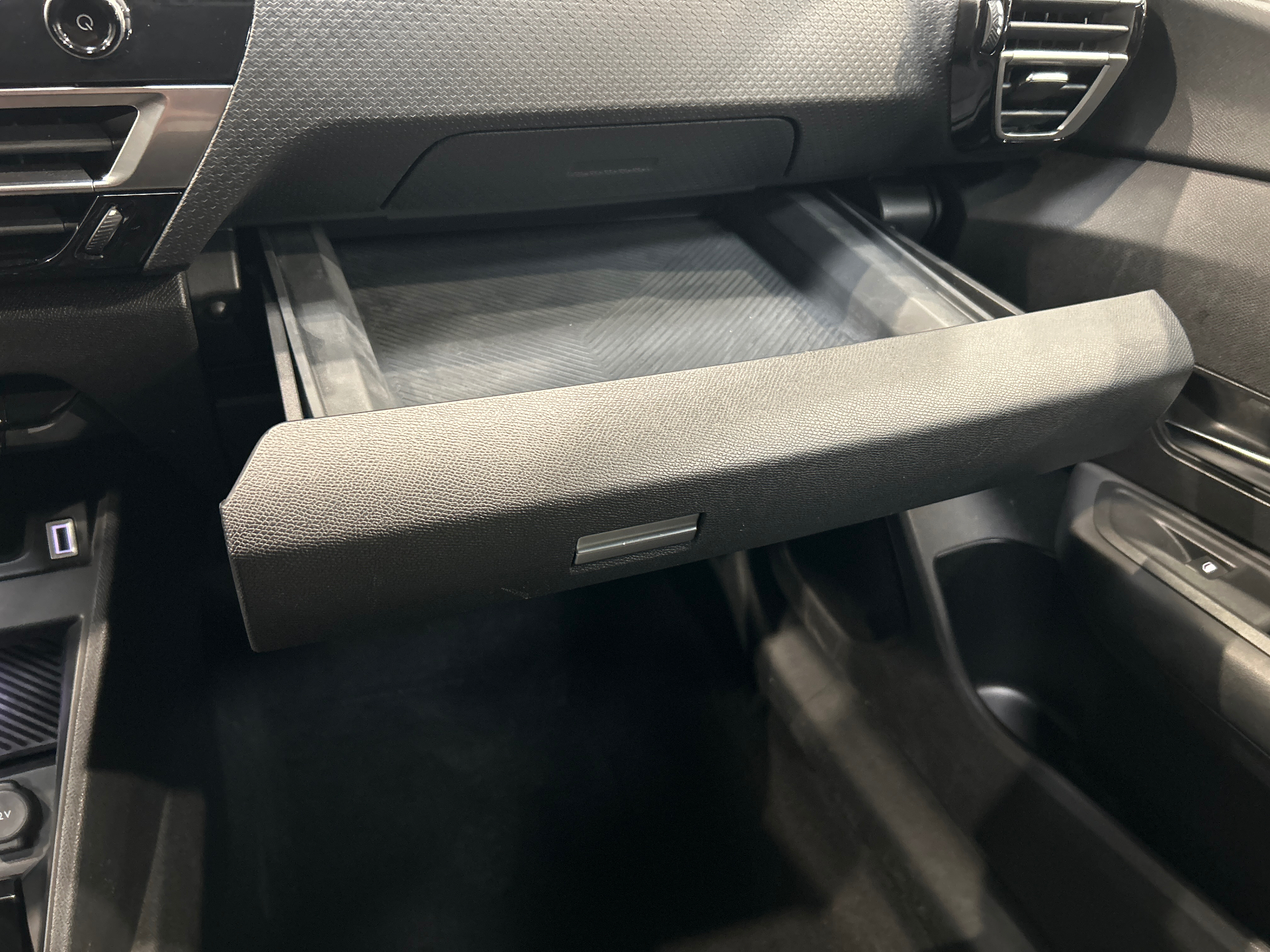 CITROEN C4 PureTech 130 EAT8 Max