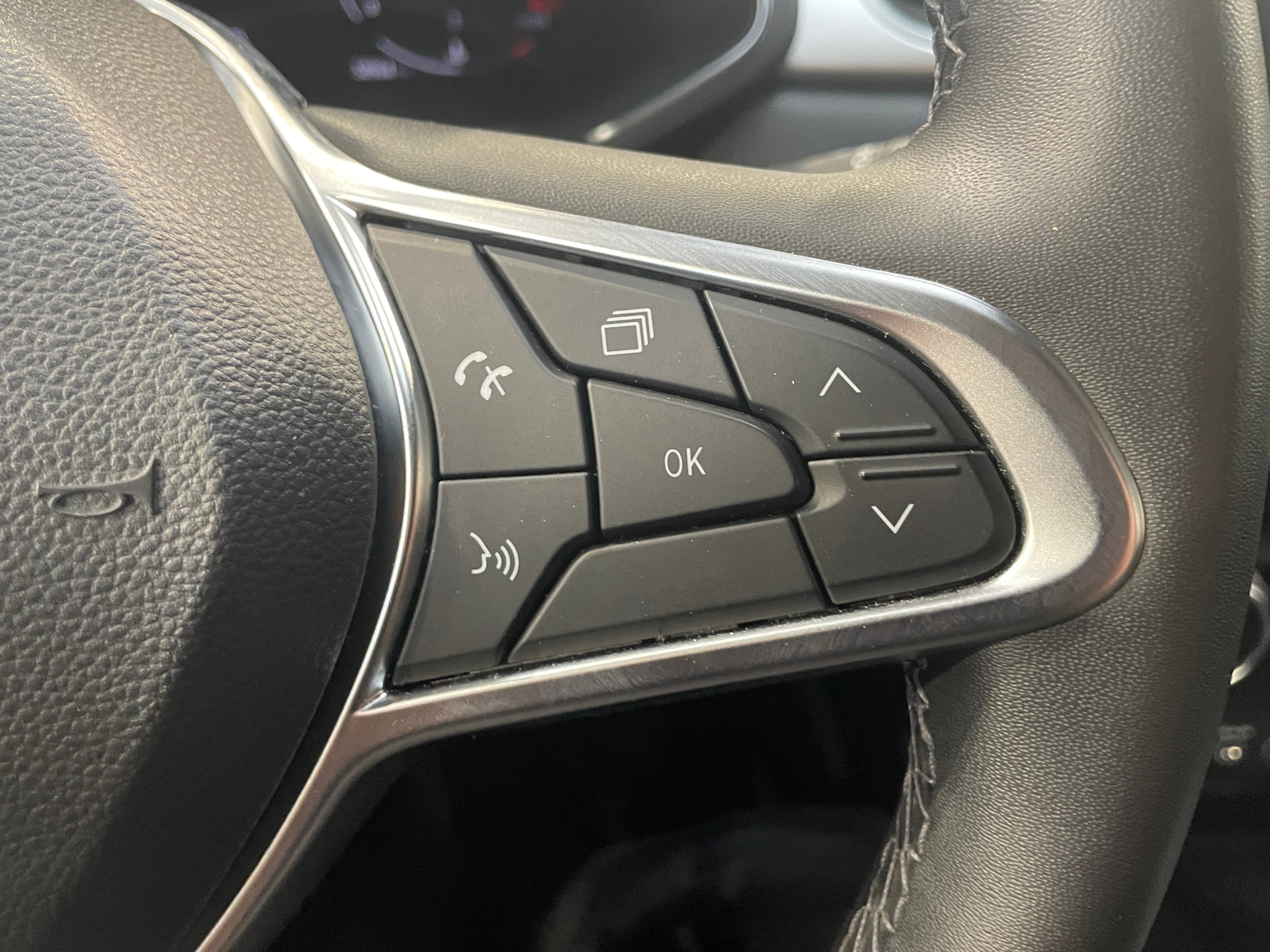 RENAULT CAPTUR mild hybrid 140 Techno