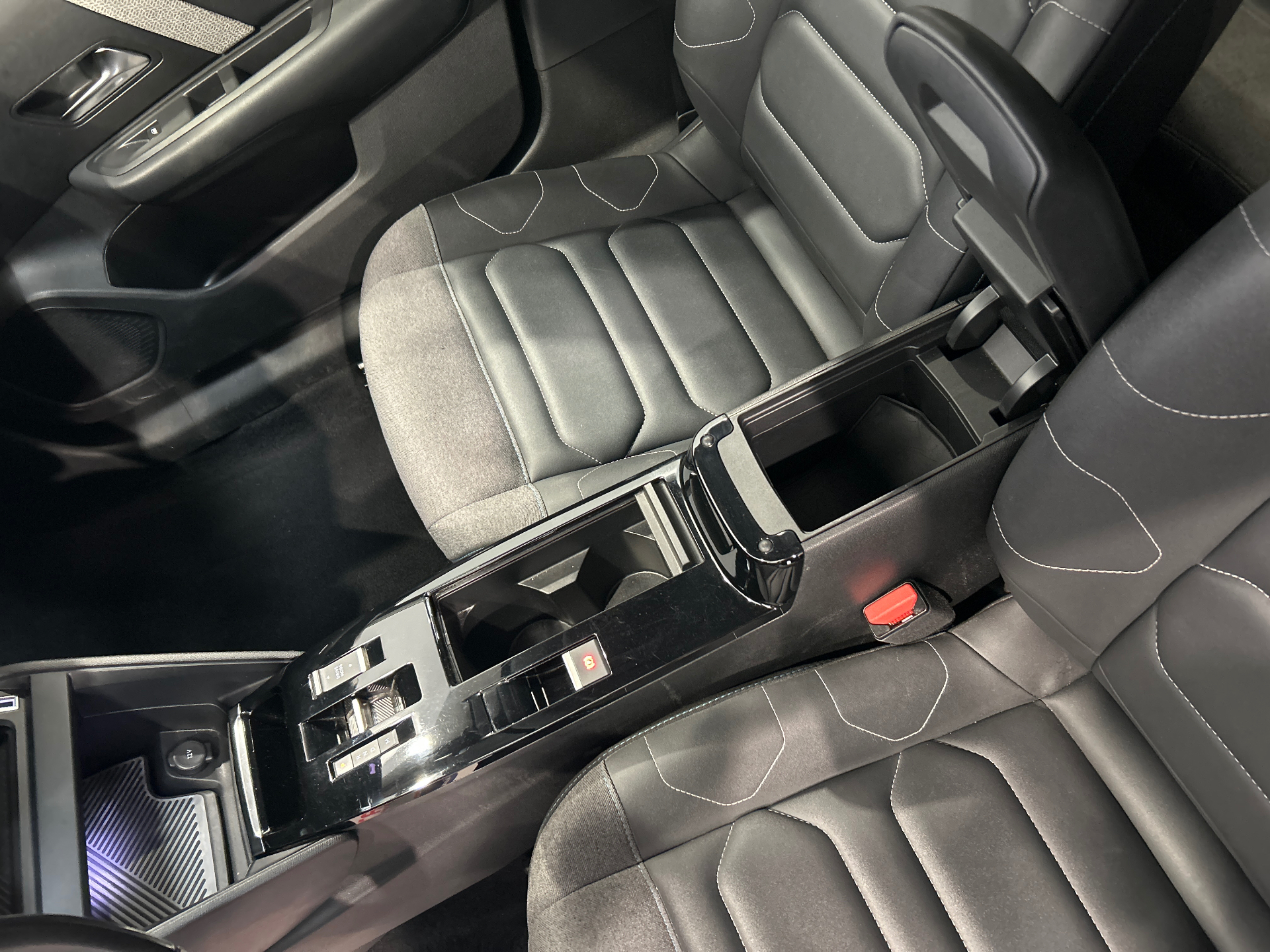 CITROEN C4 PureTech 130 EAT8 Max