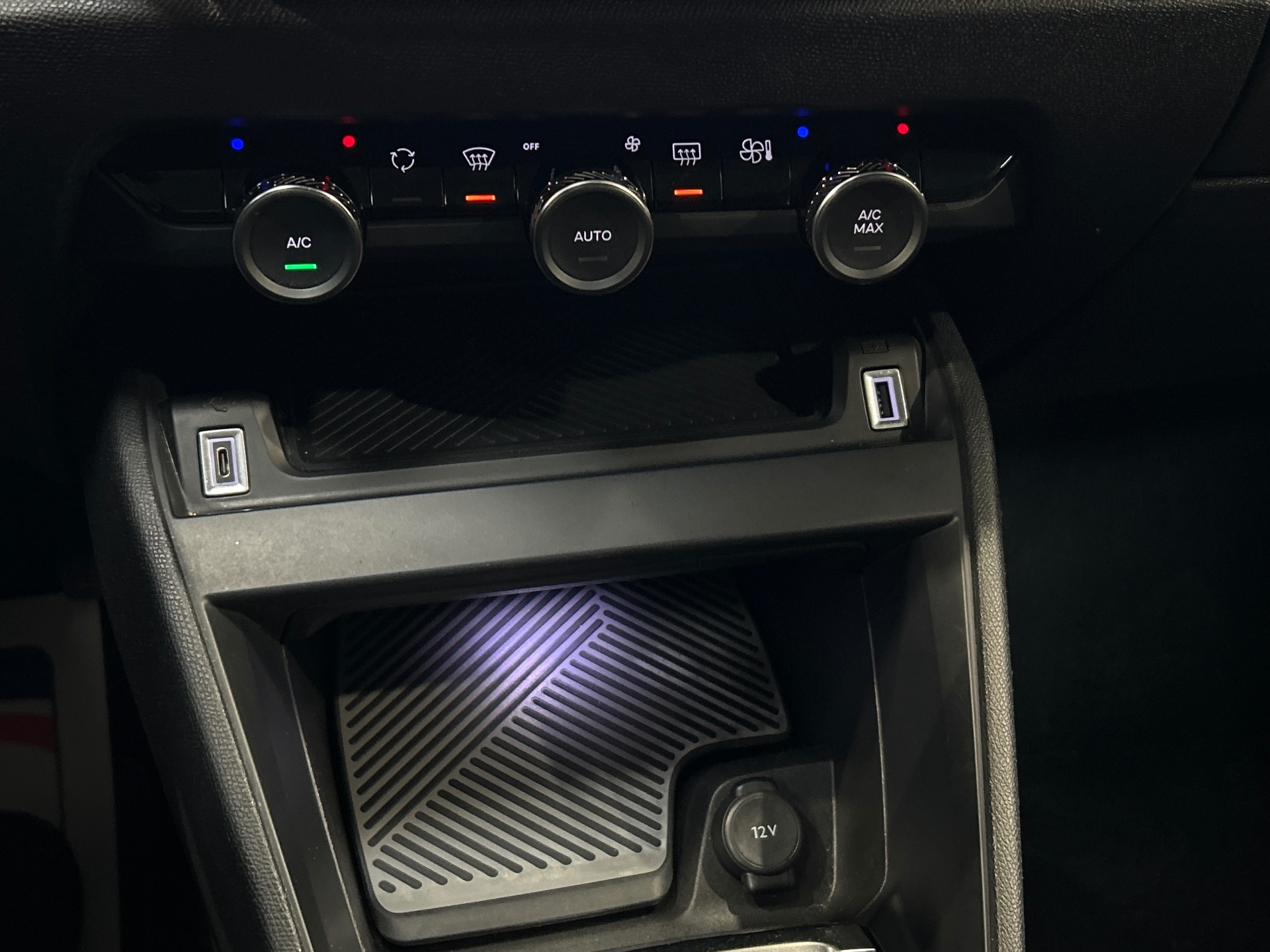 CITROEN C4 PureTech 130 EAT8 Max