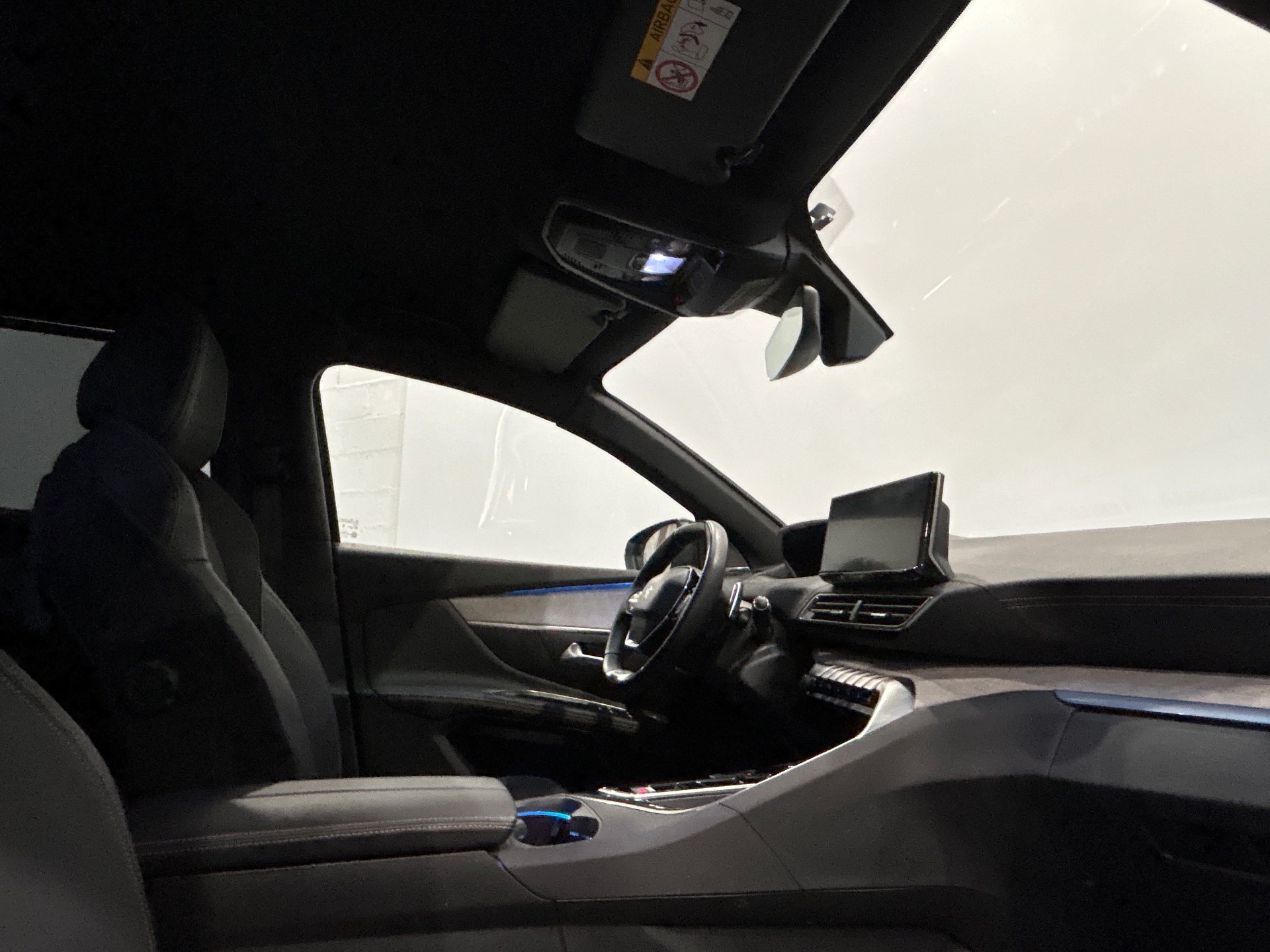 PEUGEOT 5008 Hybrid 136 e-DCS6 GT