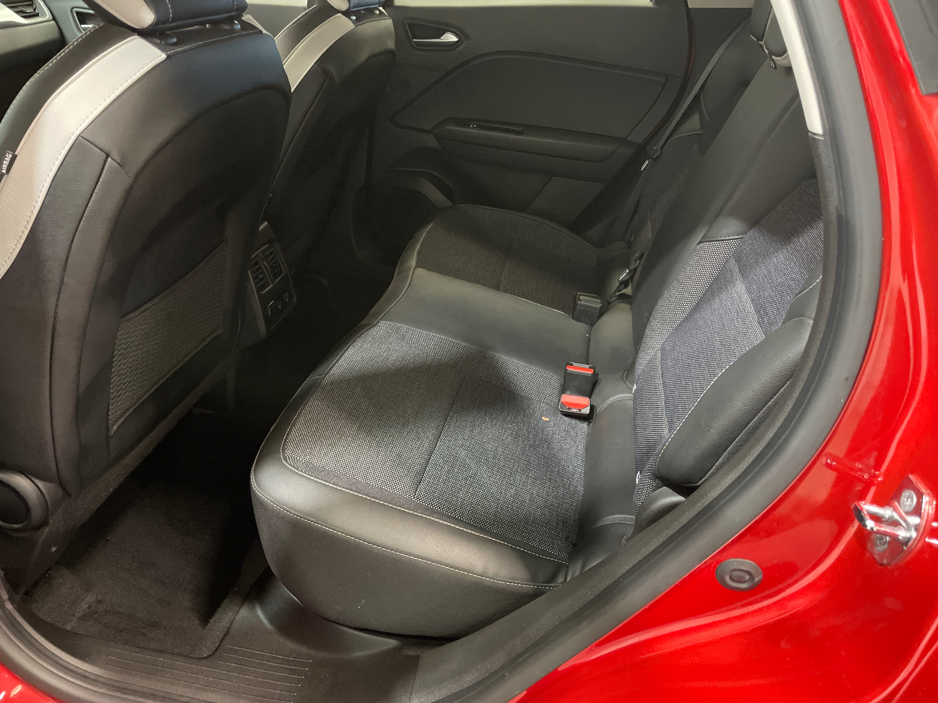 RENAULT CAPTUR E-Tech hybride rechargeable 160 Techno