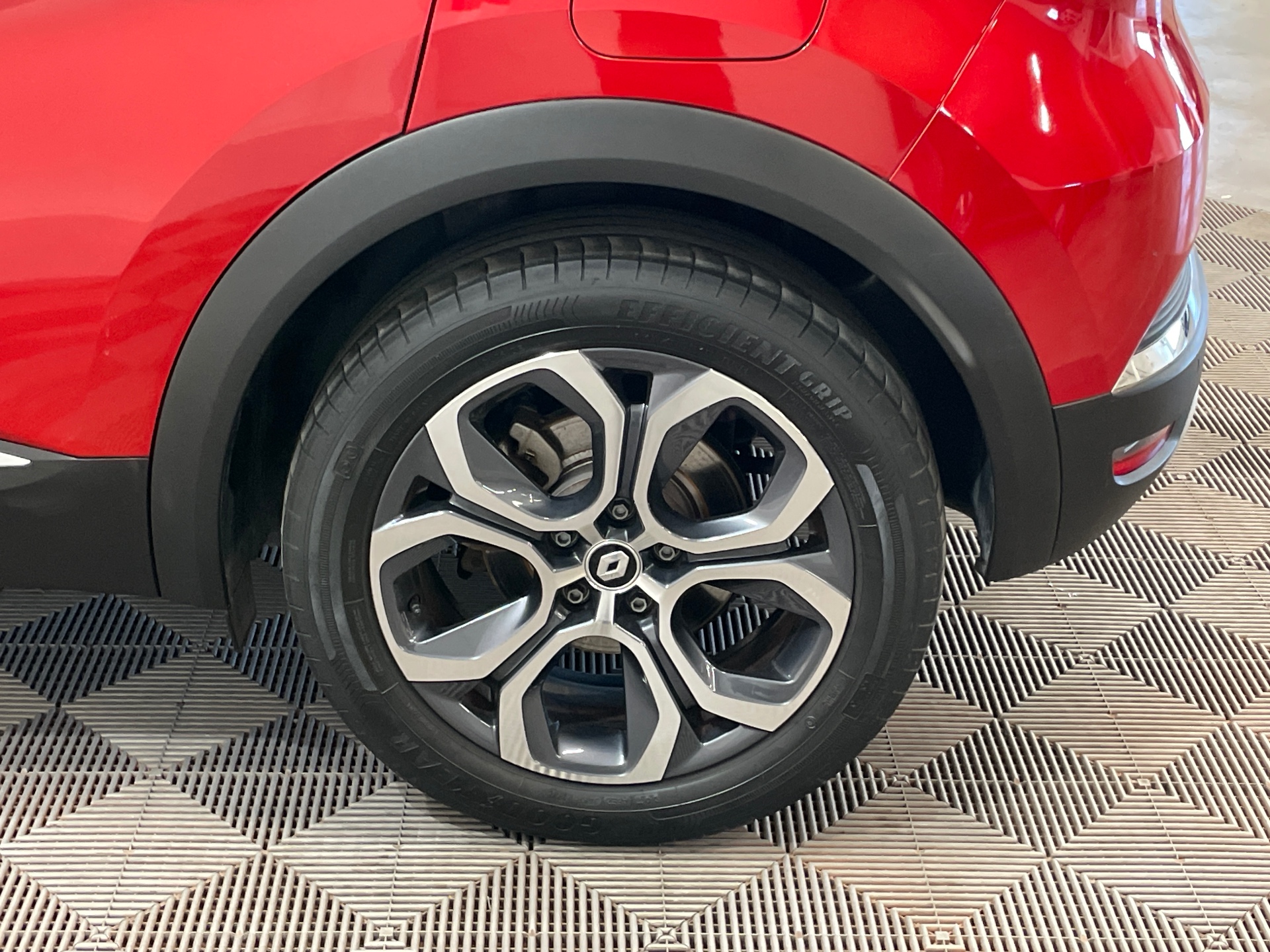 RENAULT CAPTUR E-Tech hybride rechargeable 160 Techno