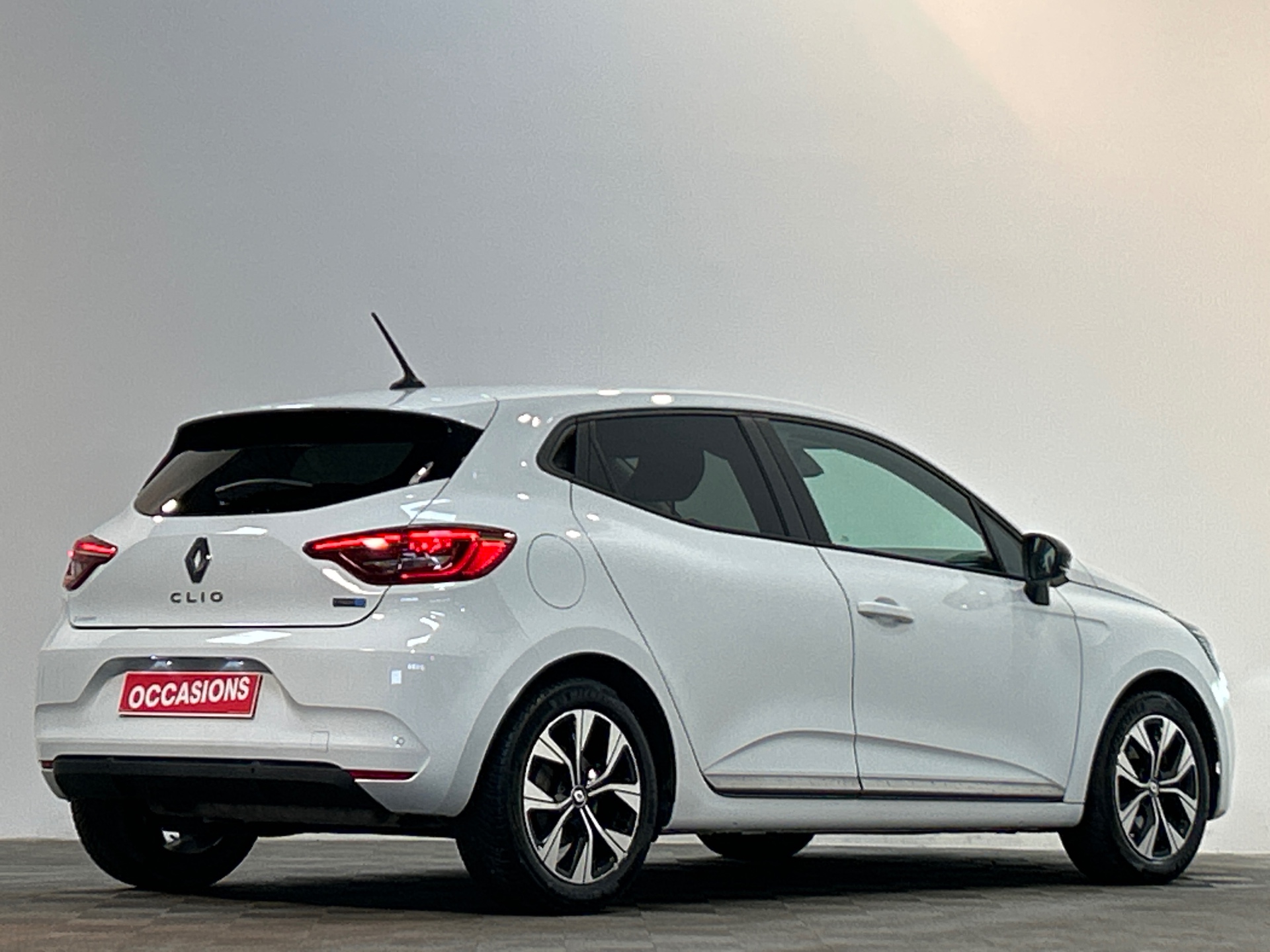 RENAULT CLIO V E-Tech full hybrid 145 Evolution