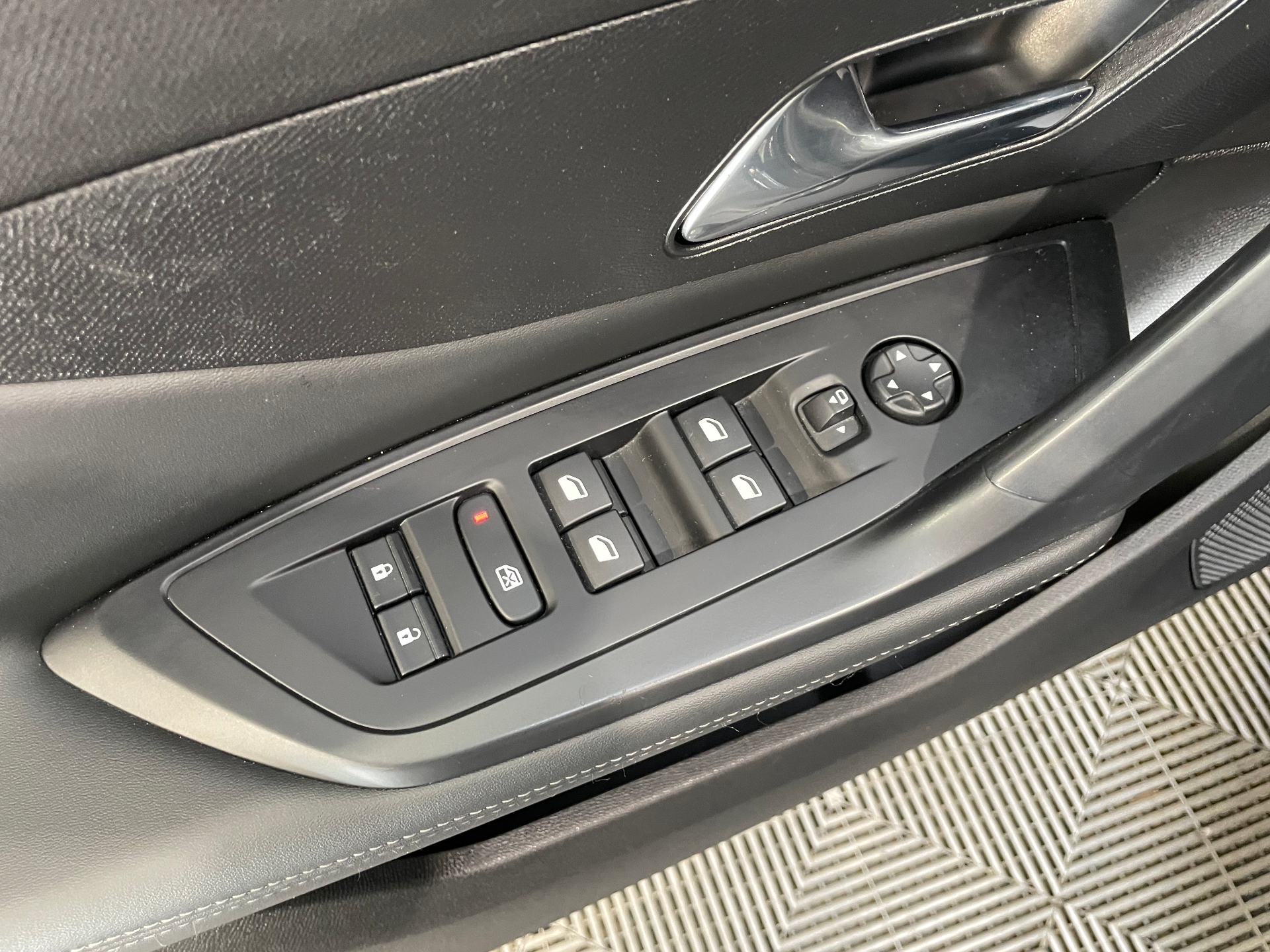 PEUGEOT 308 PureTech 130ch S&S BVM6 Allure