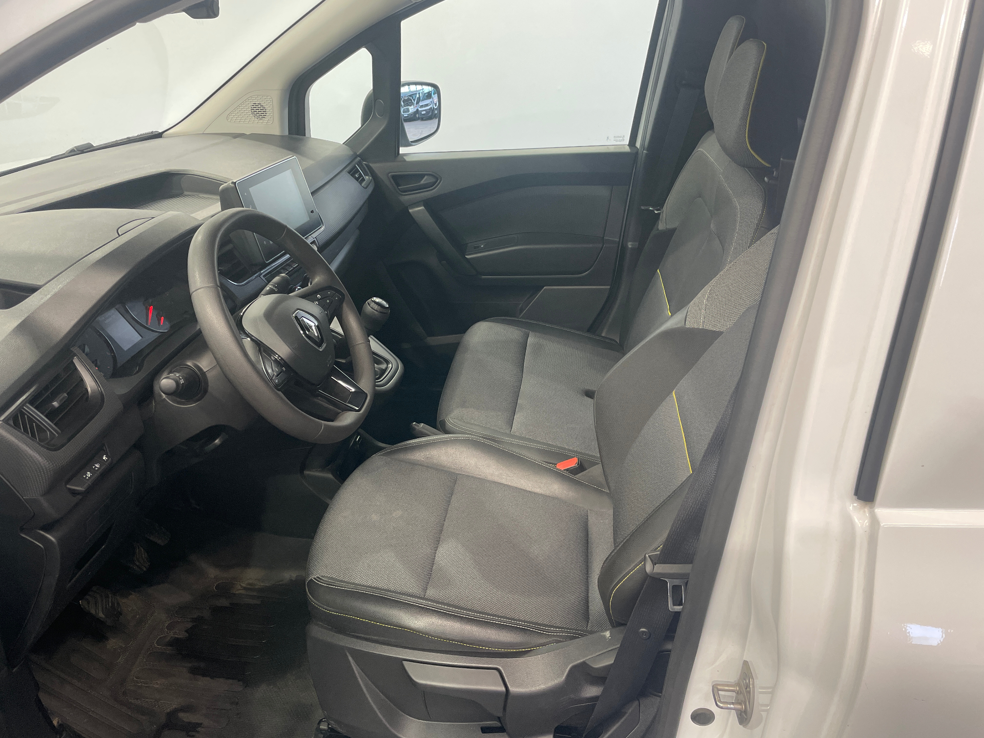 RENAULT KANGOO VAN BLUE DCI 95 GRAND CONFORT- 22
