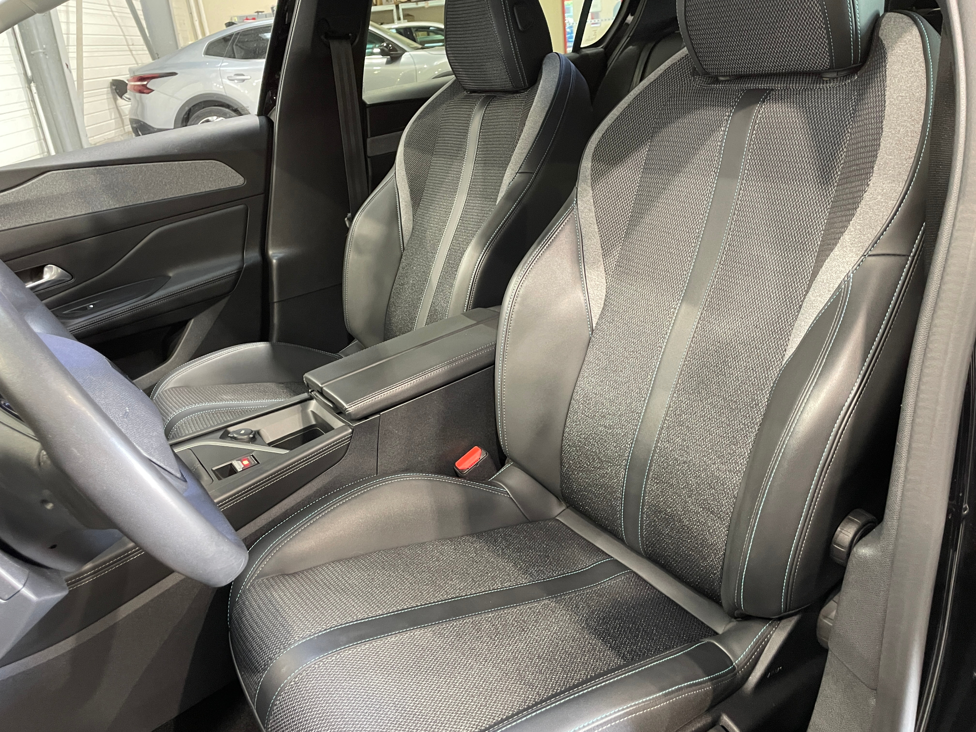 PEUGEOT 308 PureTech 130ch S&S BVM6 Allure