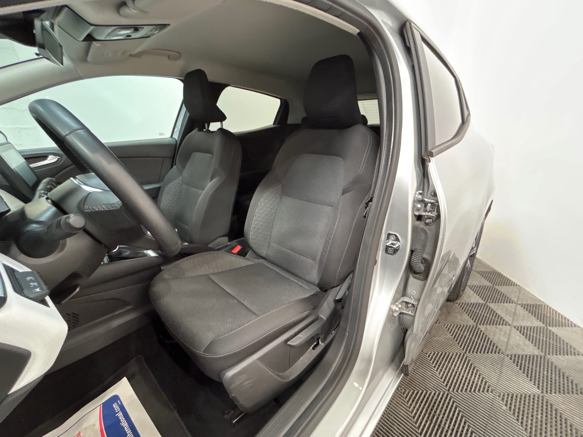RENAULT CLIO V TCe 90 X-Tronic Evolution