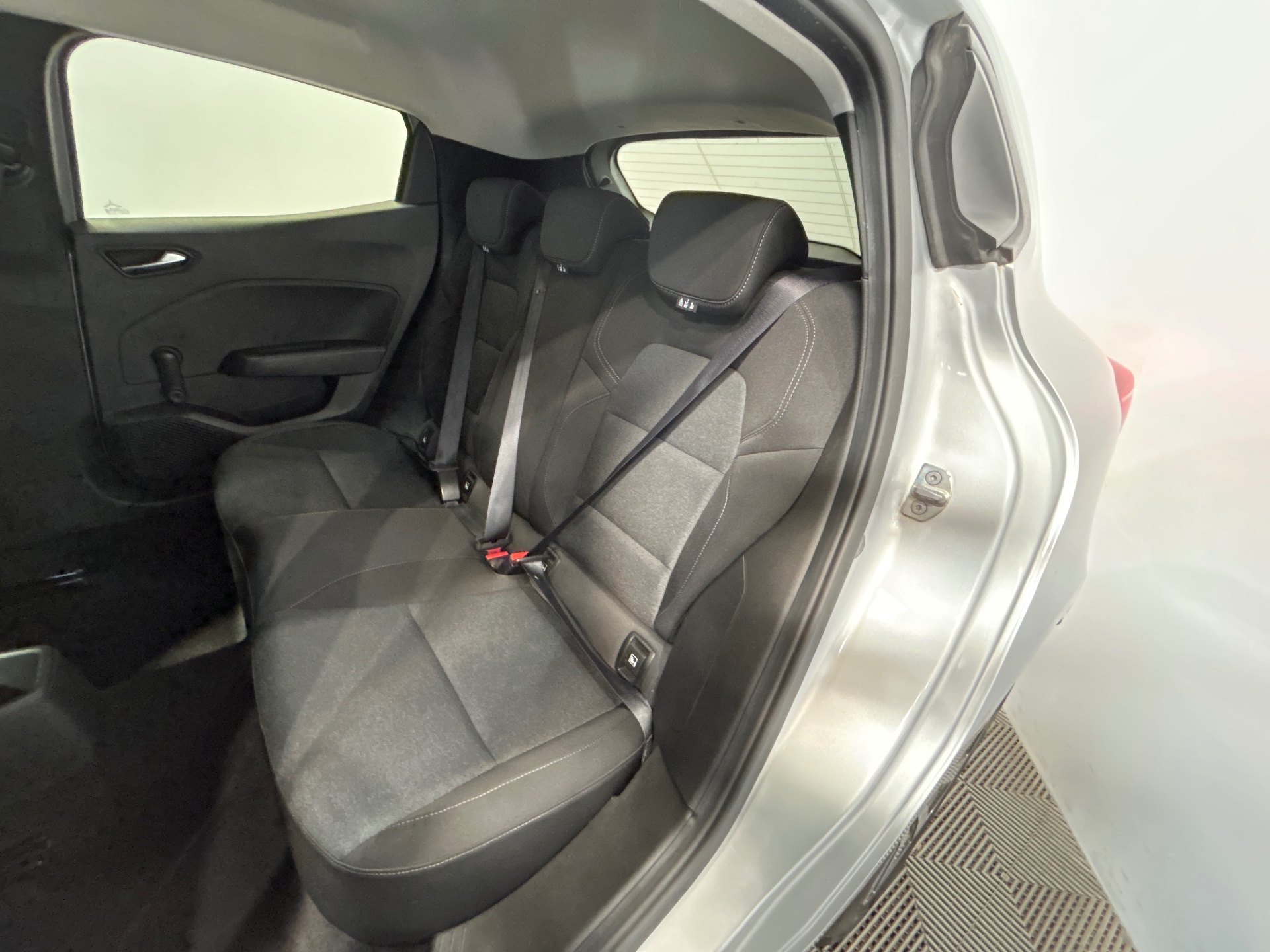 RENAULT CLIO V TCe 90 X-Tronic Evolution