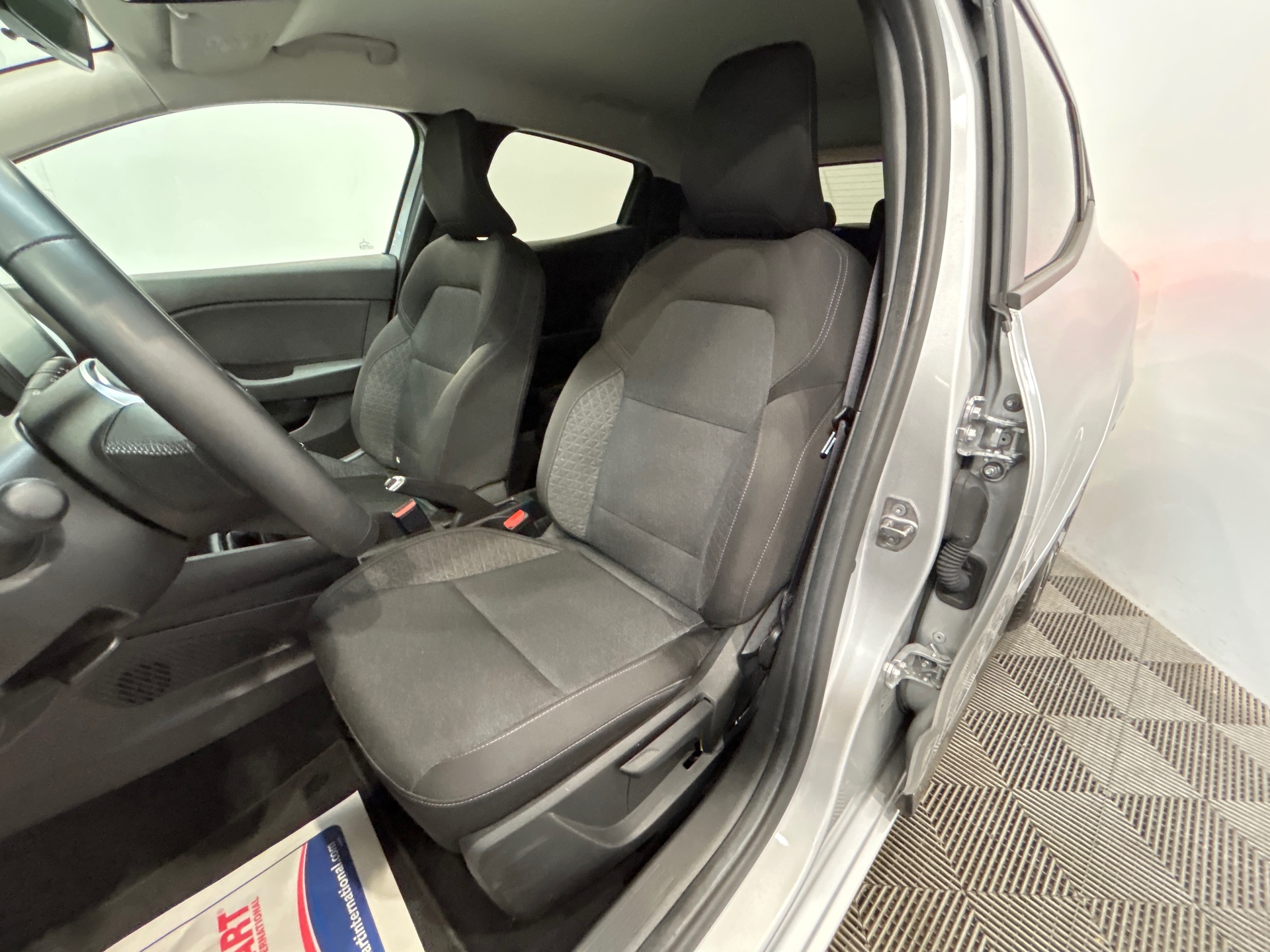 RENAULT CLIO V TCe 90 Equilibre