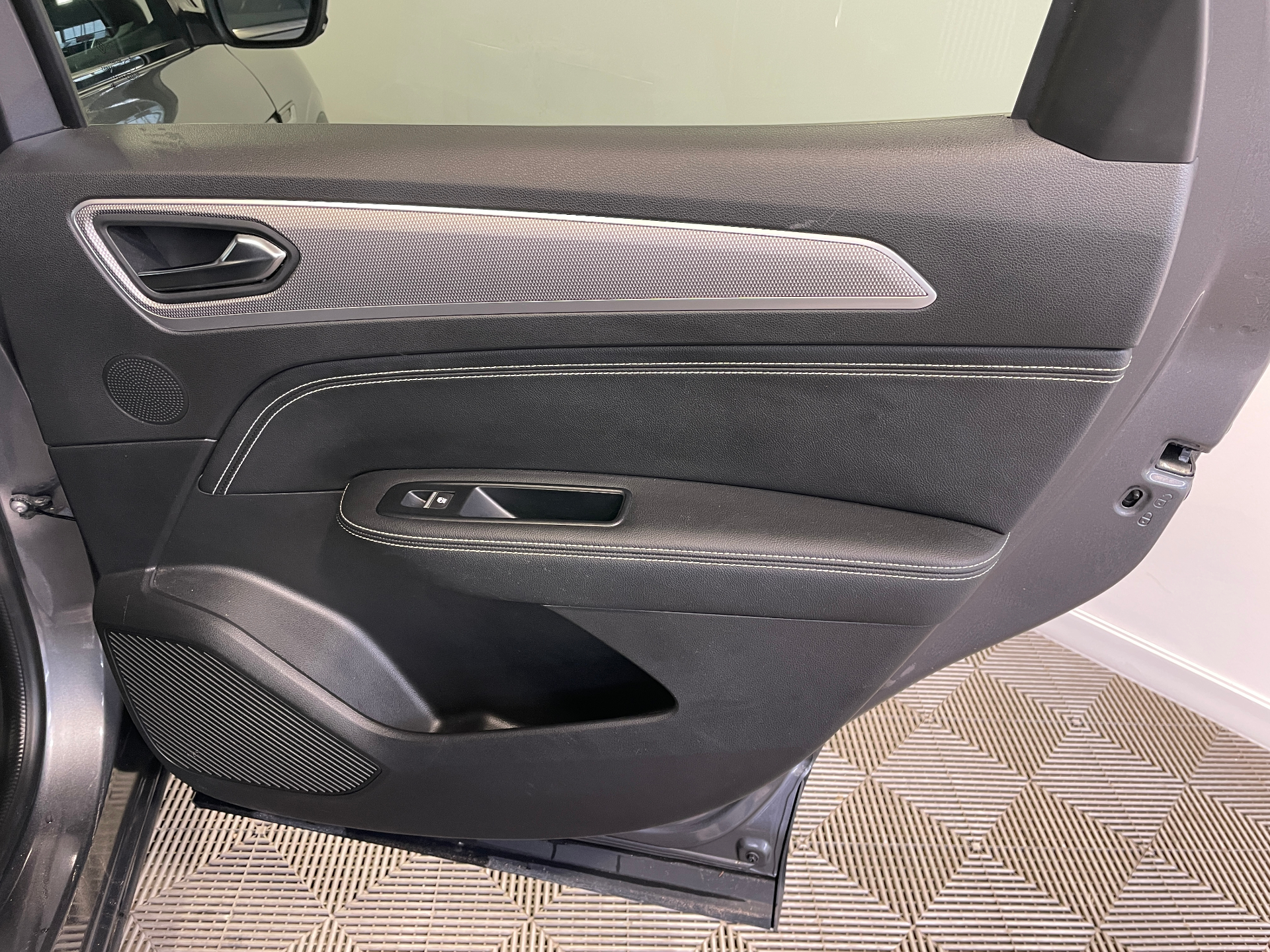 RENAULT ARKANA E-Tech hybride 145 - 22 Techno
