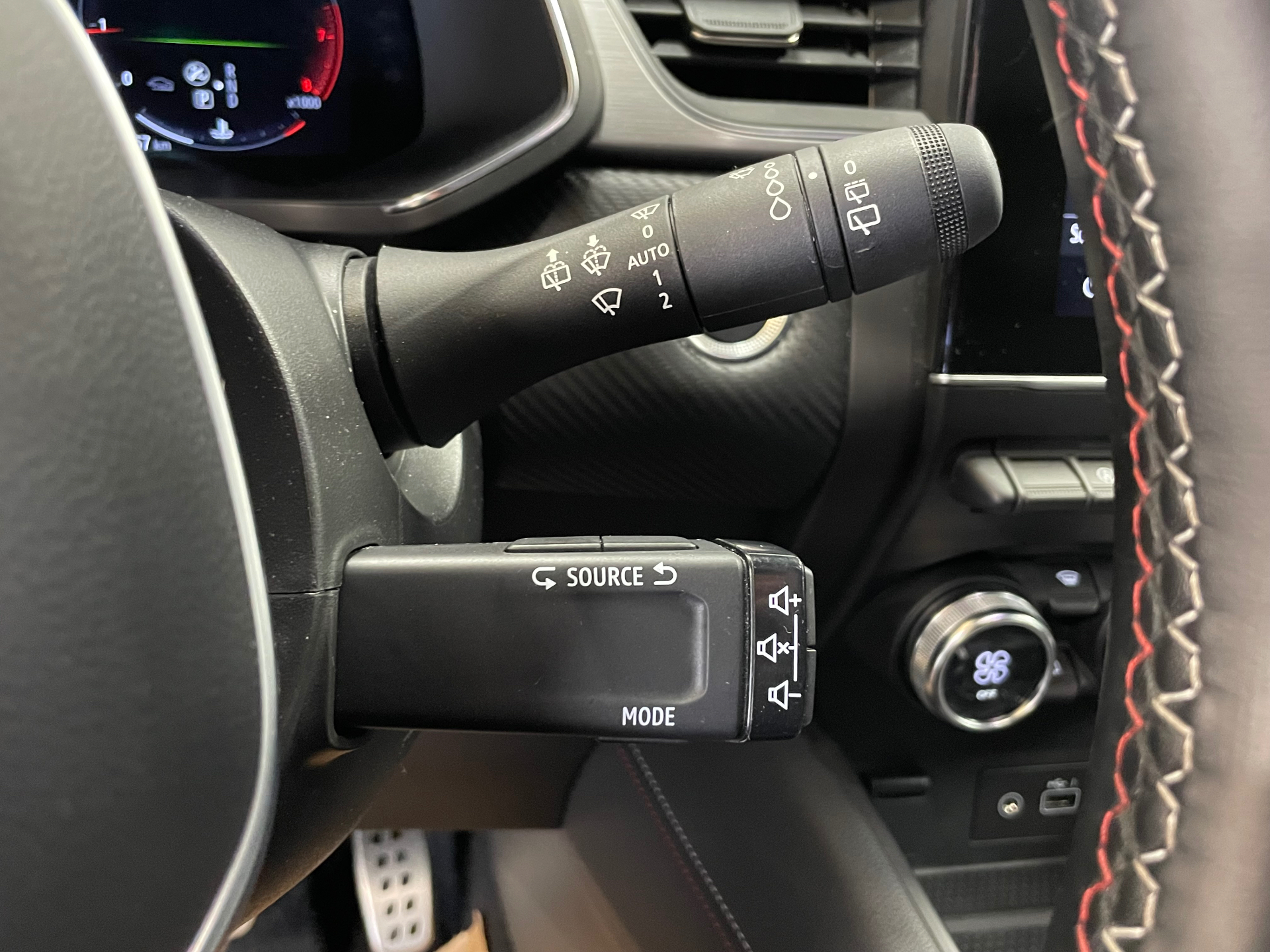 RENAULT CAPTUR mild hybrid 160 EDC R.S. line