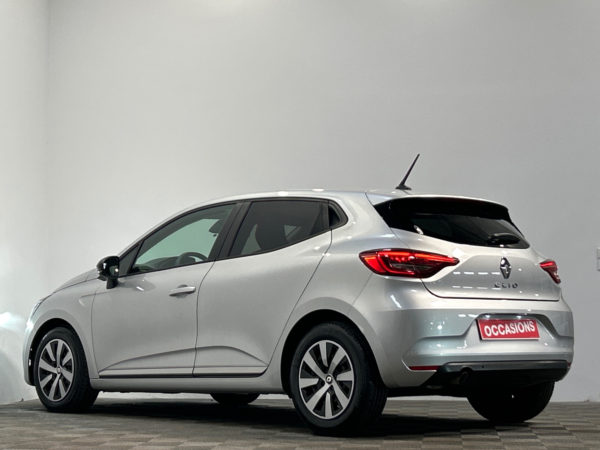 RENAULT CLIO V TCe 90 Equilibre
