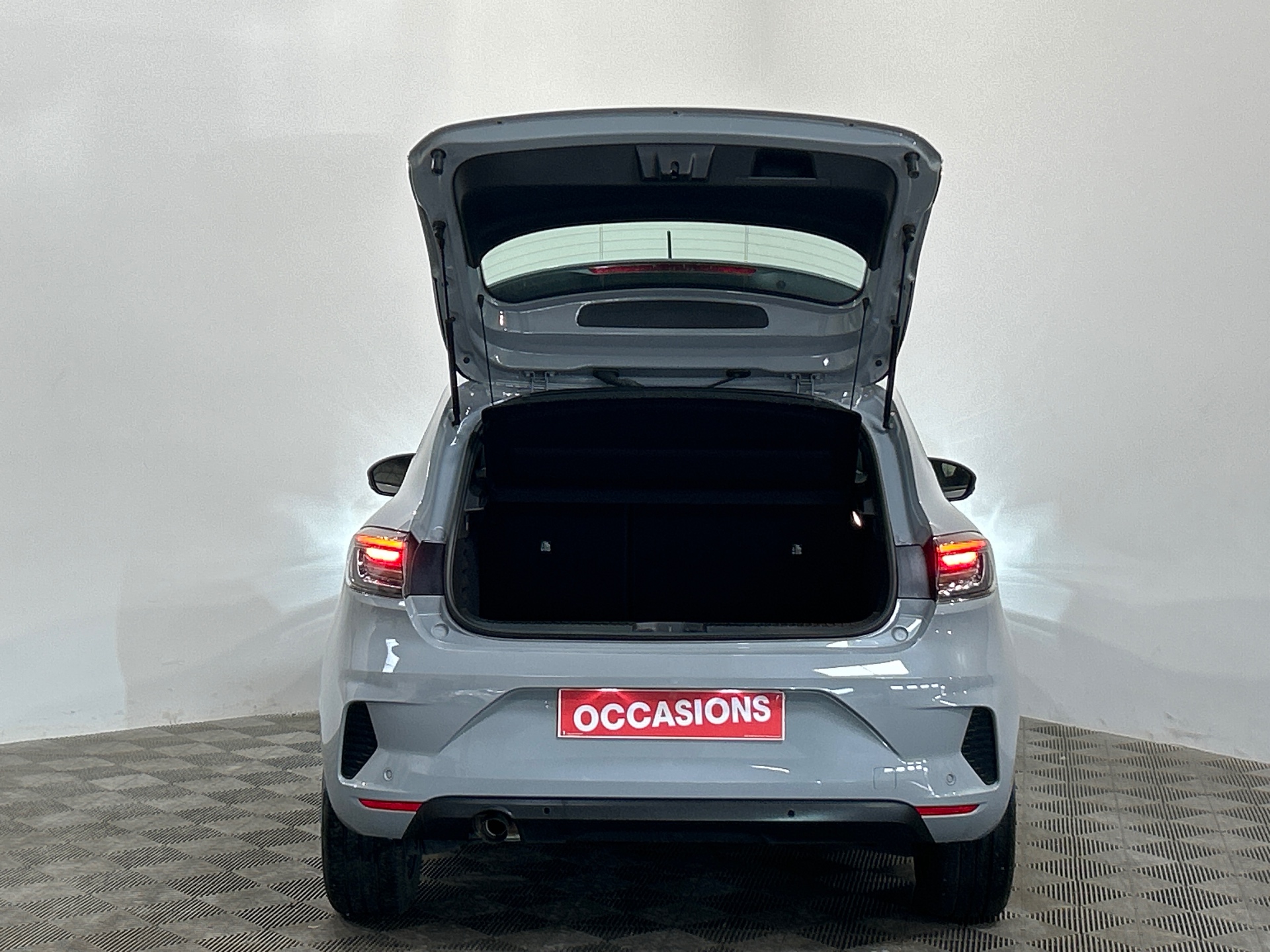 RENAULT CLIO V TCe 90 Equilibre