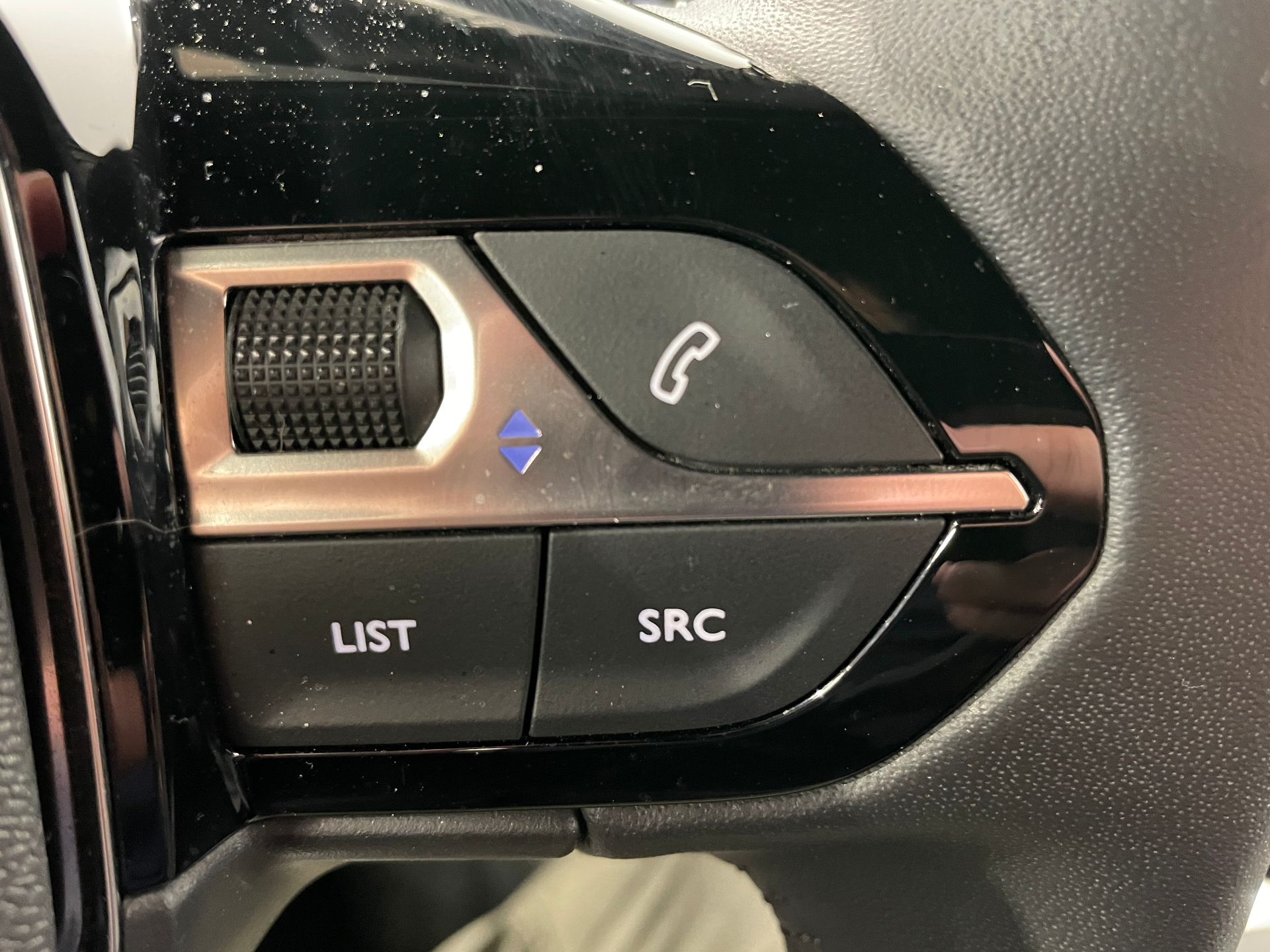 PEUGEOT 2008 ALLURE PURETECH 130 S&S BVM6