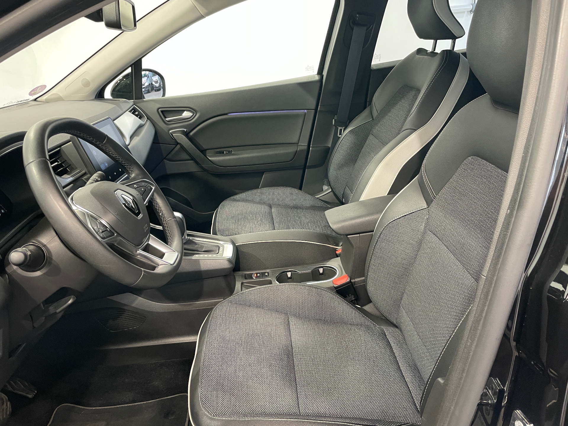 RENAULT CAPTUR E-Tech hybride rechargeable 160 Techno