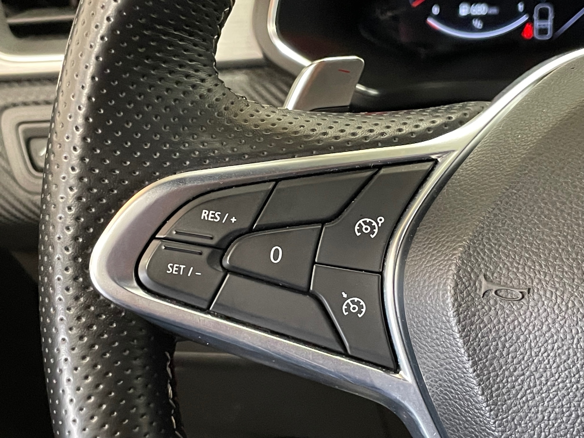 RENAULT CAPTUR mild hybrid 160 EDC R.S. line