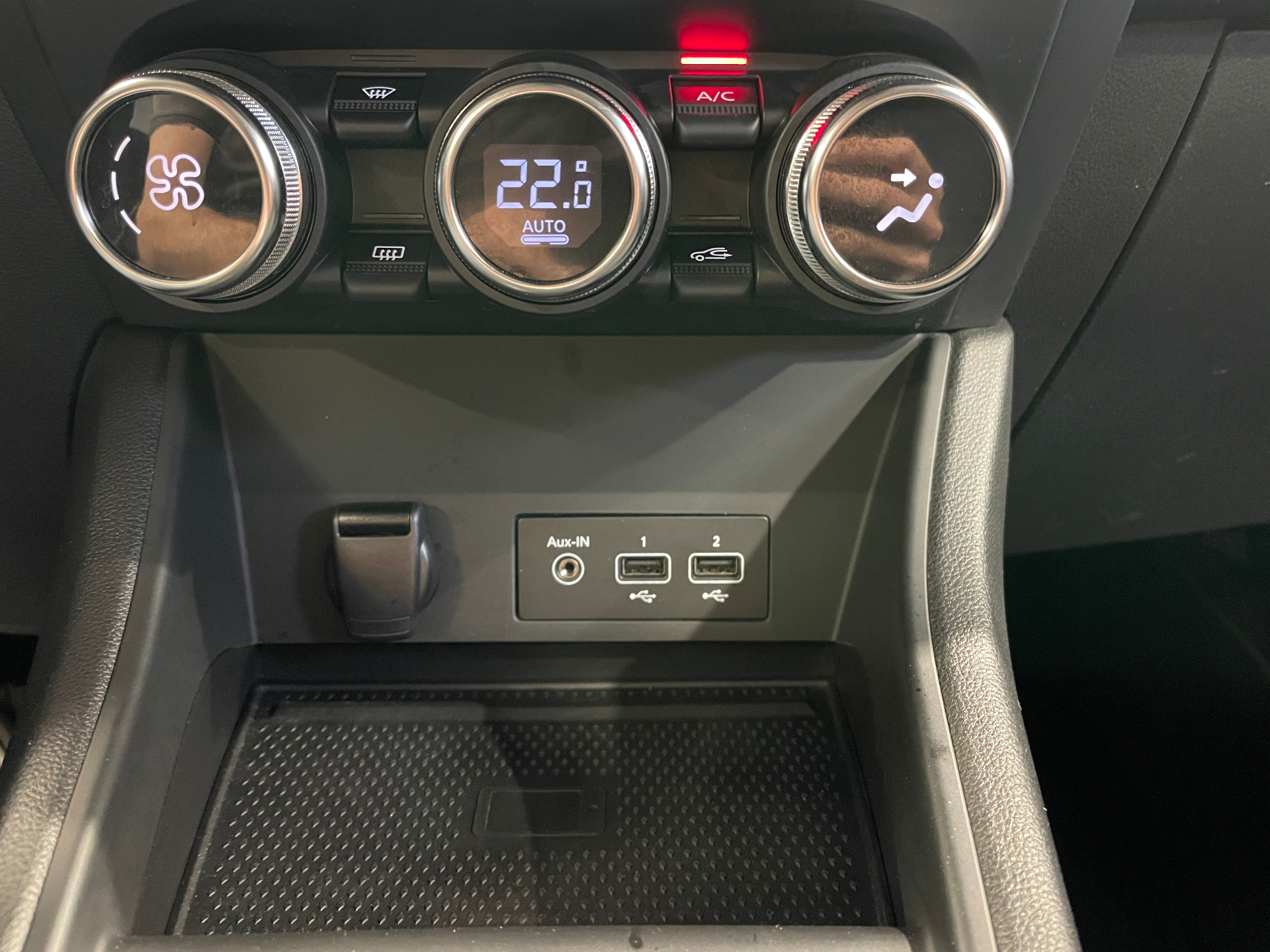 RENAULT CAPTUR E-Tech hybride rechargeable 160 Techno