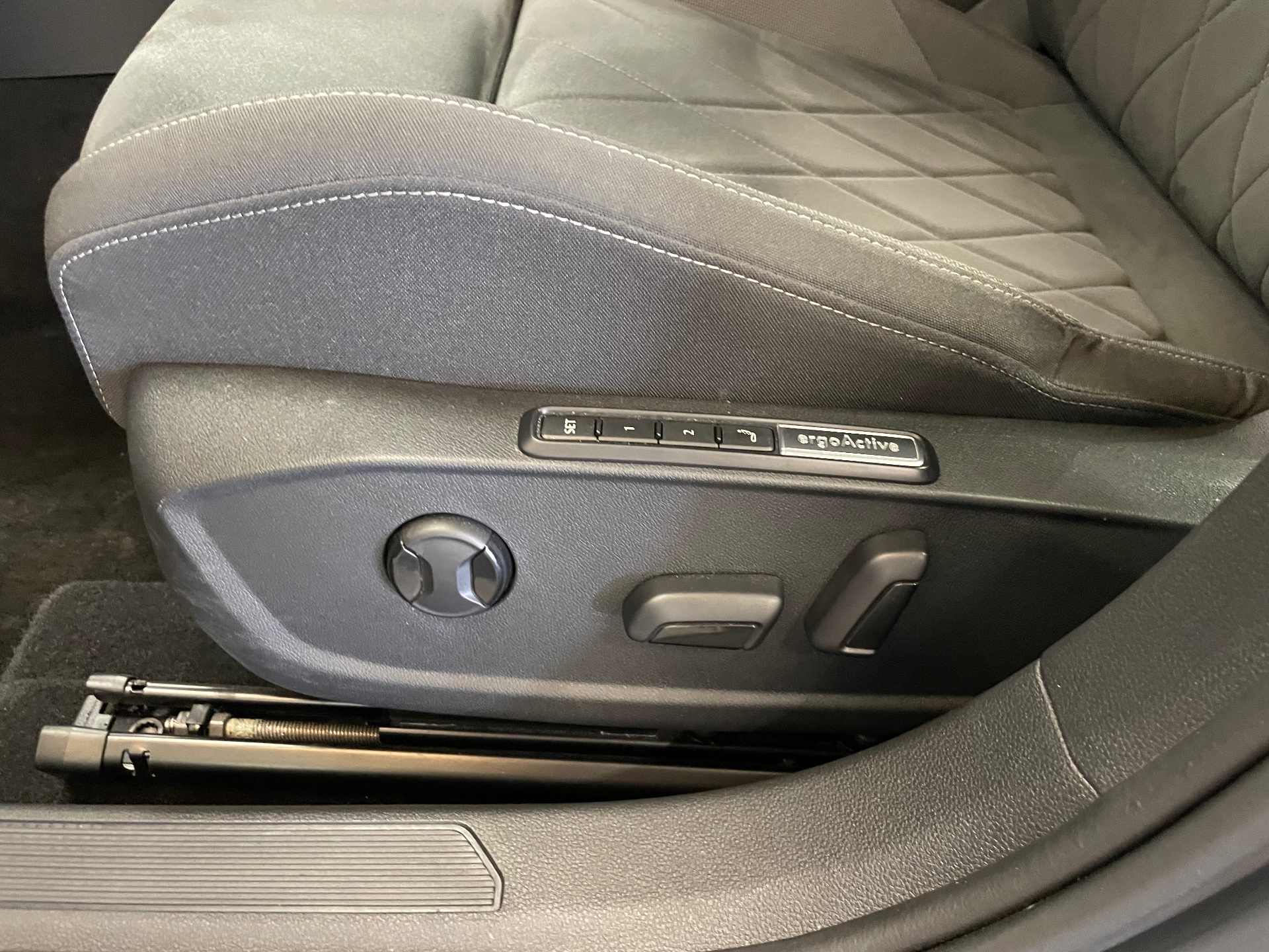 VOLKSWAGEN GOLF 1.4 Hybrid Rechargeable OPF 204 DSG6 Style