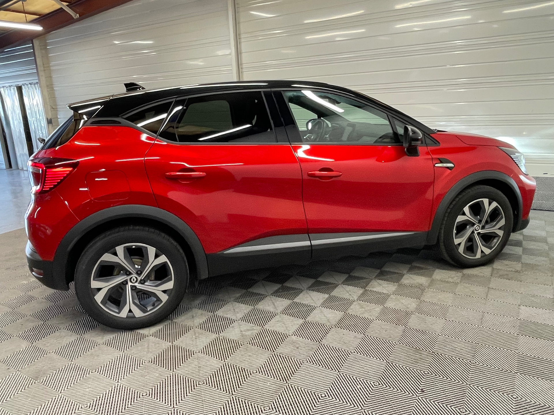 RENAULT CAPTUR mild hybrid 160 EDC R.S. line